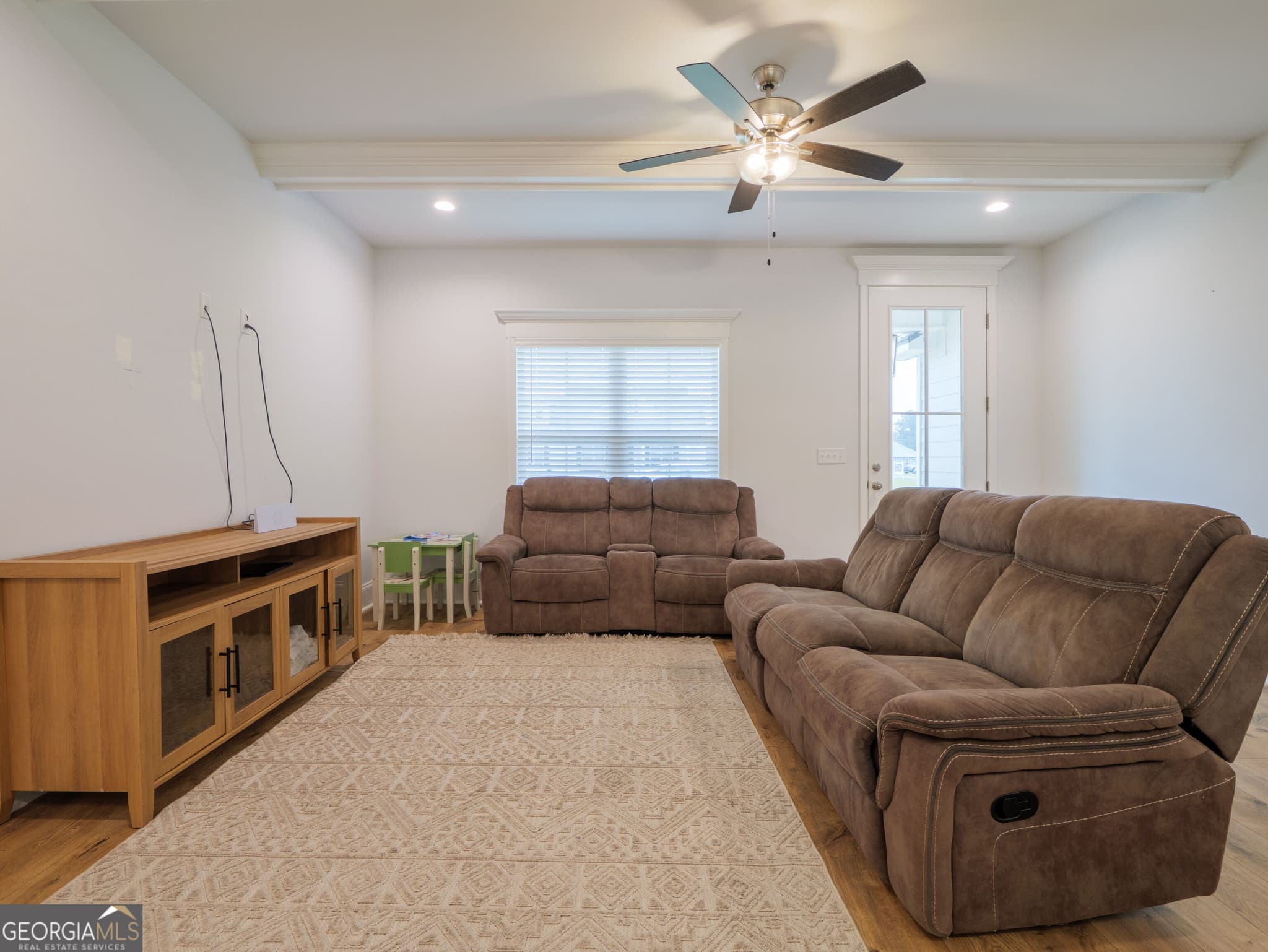 4 bedroom, 2 bathroom, 1,658 sq ft single family residence for sale at 311 McNeal Heritage Circle, Hahira, GA 31632 — photo 4