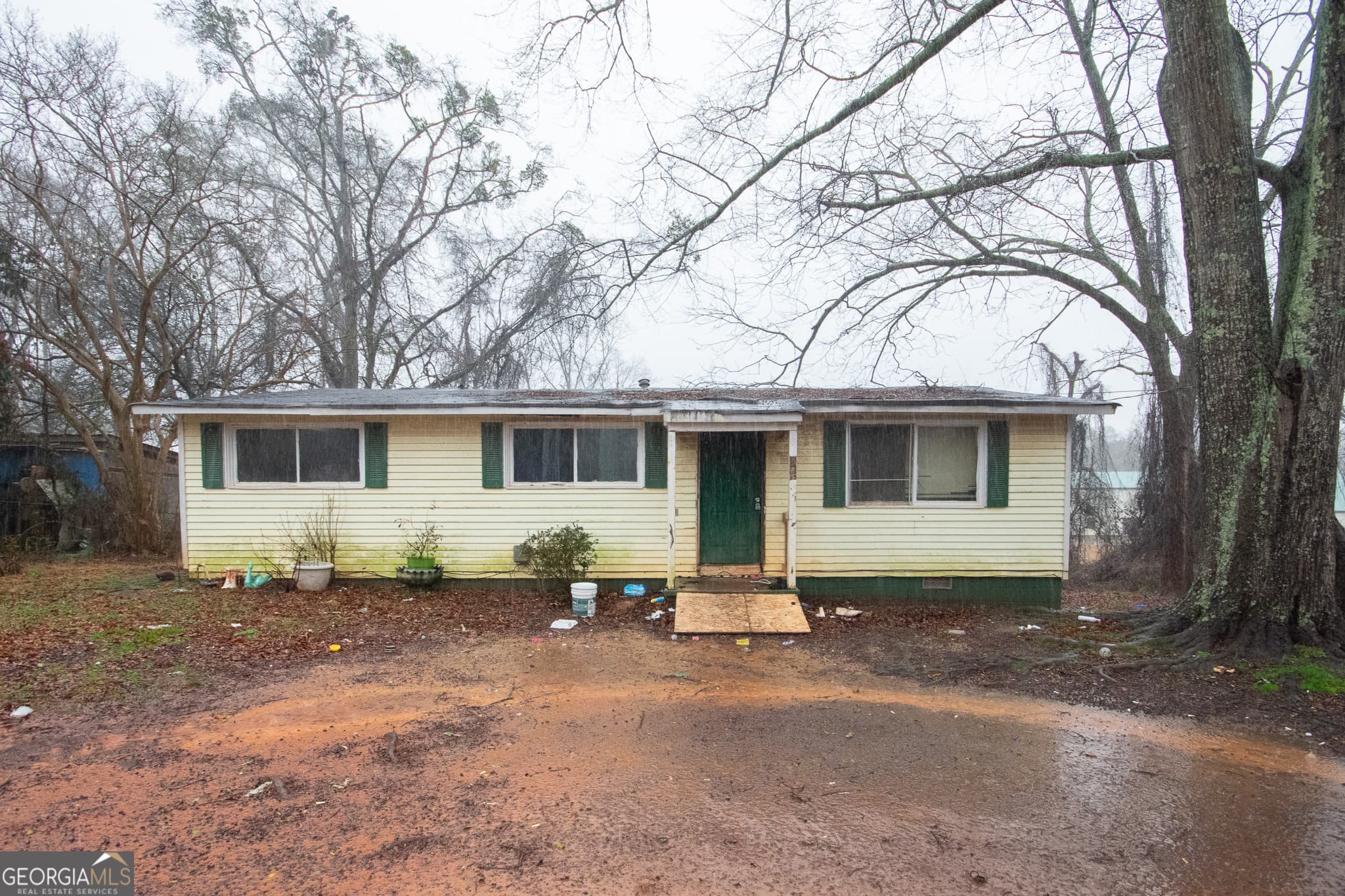 3 bedroom, 1 bathroom, 1,008 sq ft single family residence sold at 34 College Street, Luthersville, GA 30251