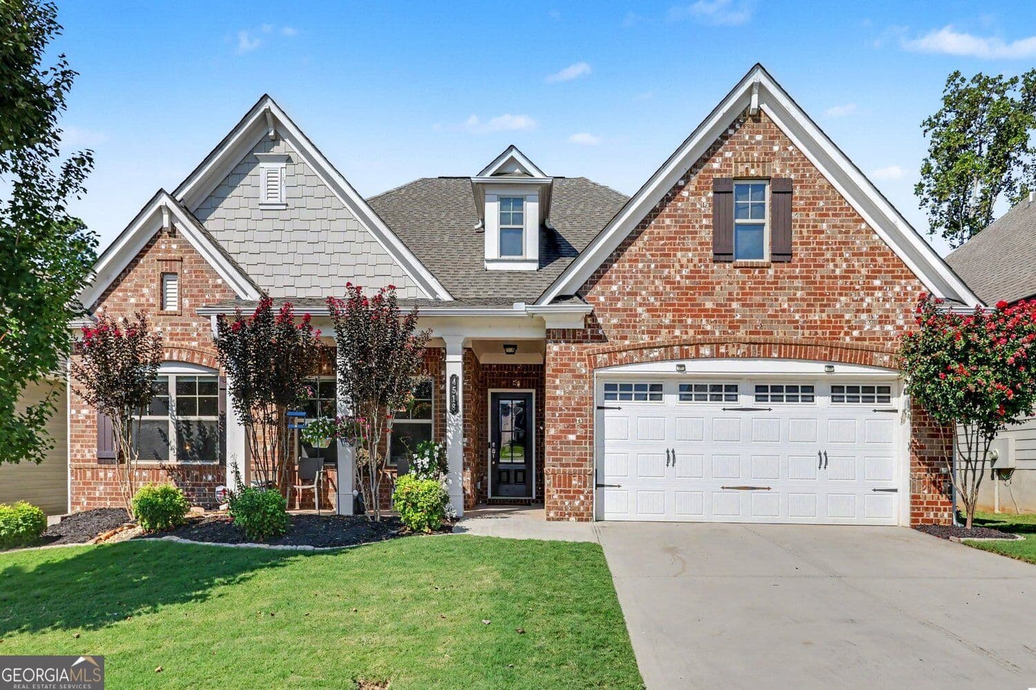 4 bedroom, 3.5 bathroom, 2,600 sq ft single family residence for sale at 4518 Big Rock Ridge Trail, Gainesville, GA 30504 — photo 2