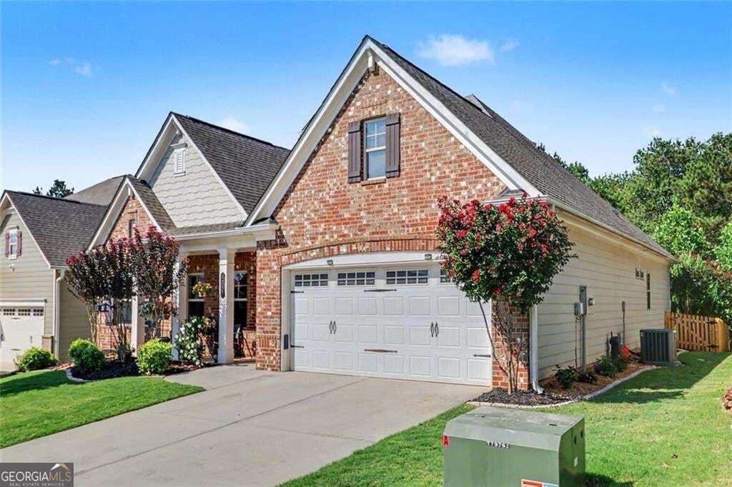 4 bedroom, 3.5 bathroom, 2,600 sq ft single family residence for sale at 4518 Big Rock Ridge Trail, Gainesville, GA 30504 — photo 3
