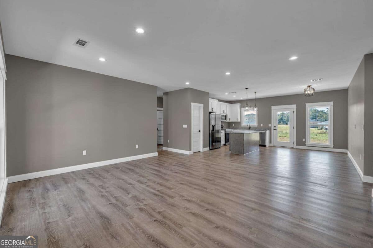 4 bedroom, 2 bathroom, 1,700 sq ft single family residence for sale at 1229 Mark Wood Road, Dexter, GA 31019 — photo 3