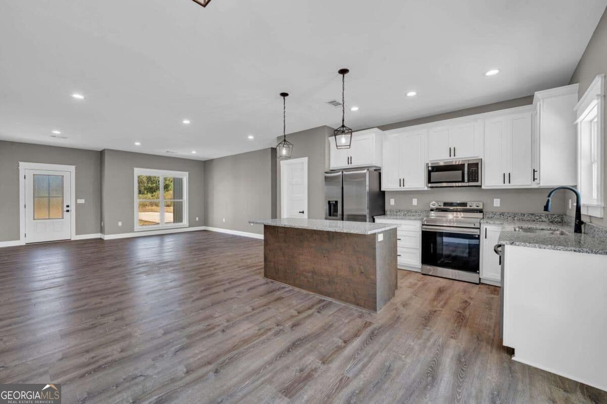 4 bedroom, 2 bathroom, 1,700 sq ft single family residence for sale at 1229 Mark Wood Road, Dexter, GA 31019 — photo 10