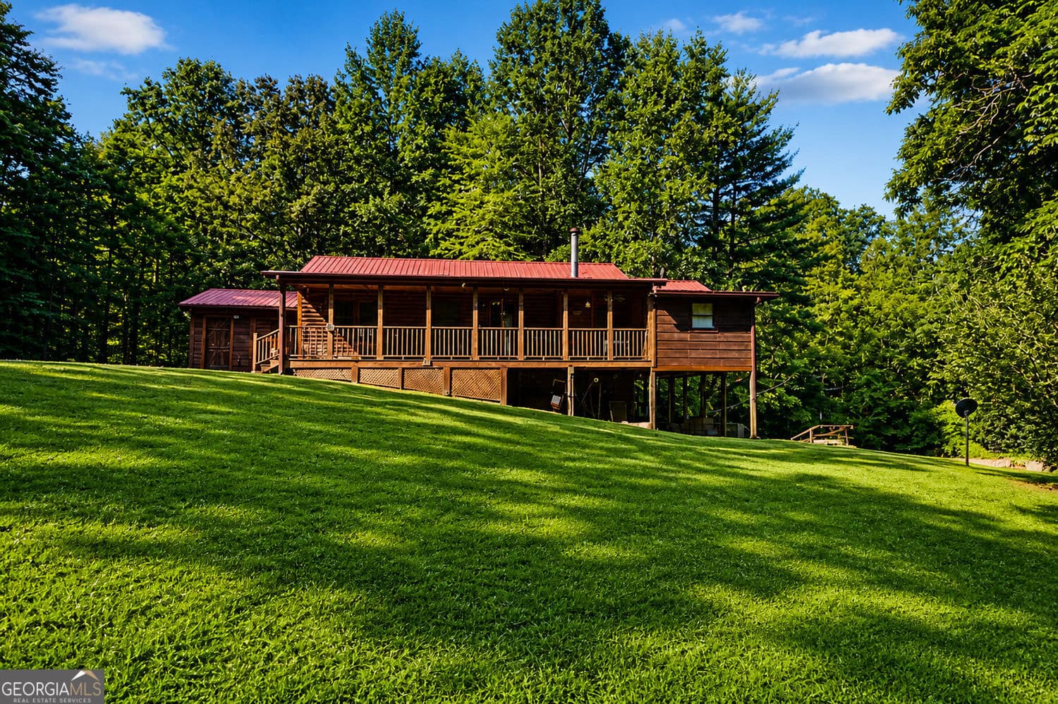 5 bedroom, 2 bathroom, 3,472 sq ft single family residence for sale at 711 ARP Road, Mineral Bluff, GA 30559 — photo 3