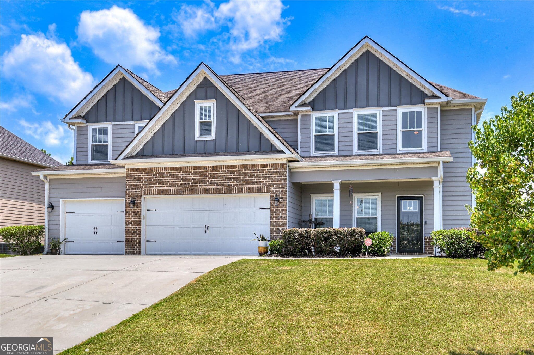 5 bedroom, 3 bathroom, 3,229 sq ft single family residence for sale at 5422 Victoria Falls, Grovetown, GA 30813 — photo 2