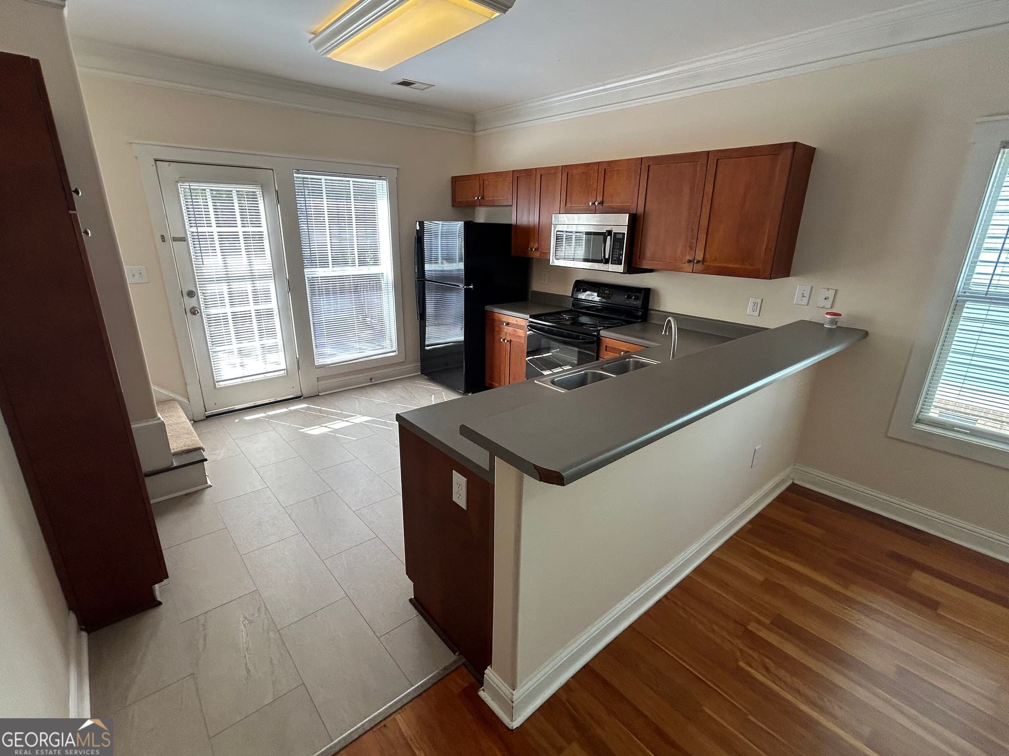 4 bedroom, 4 bathroom, 1,746 sq ft single family residence for rent at 2060 Lakeside Drive, Athens, GA 30605 for $2,500 a month — photo 5