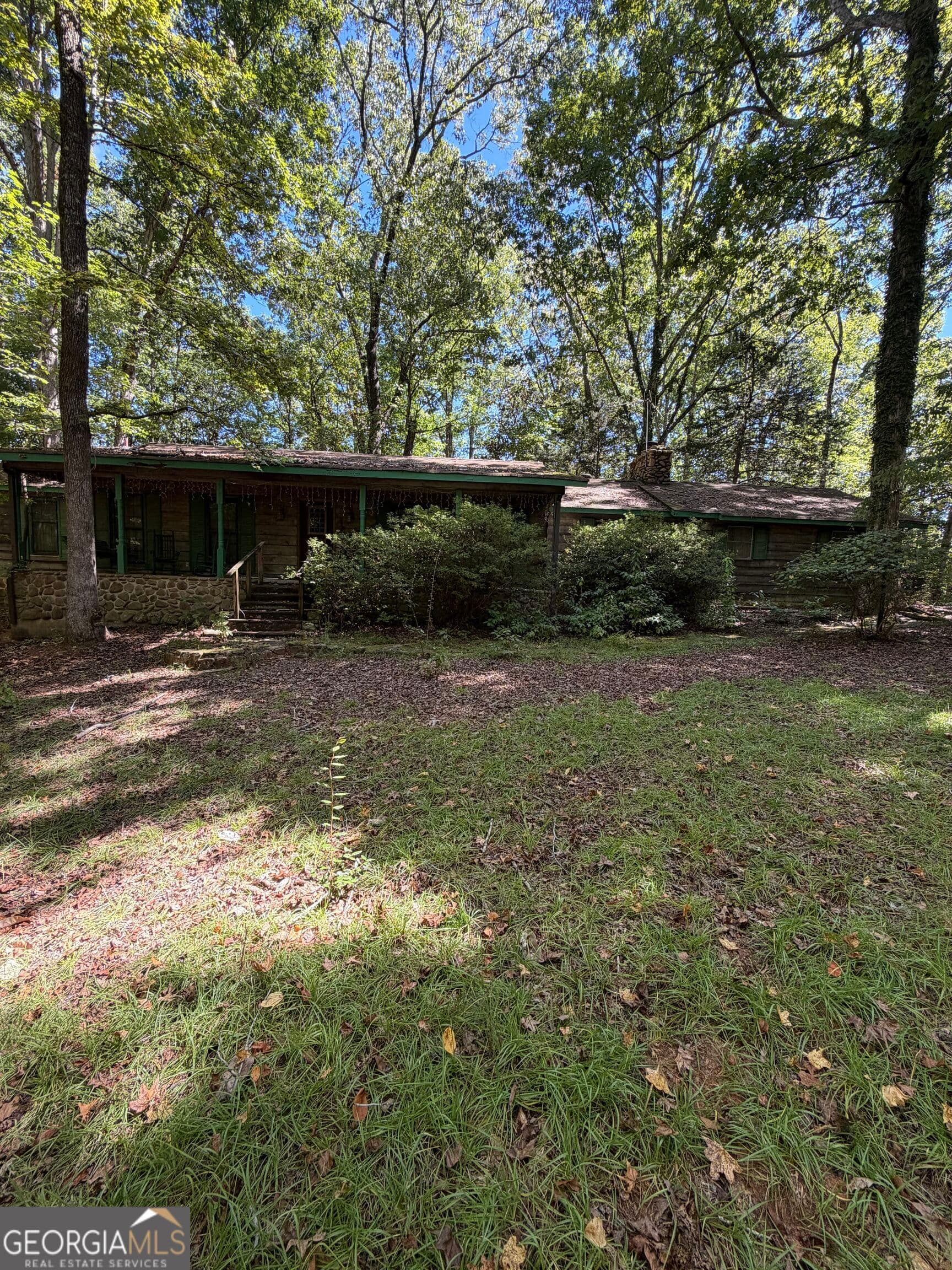 3 bedroom, 2 bathroom, 2,601 sq ft single family residence for sale at 6225 Tennis Drive, Fairburn, GA 30213 — photo 3