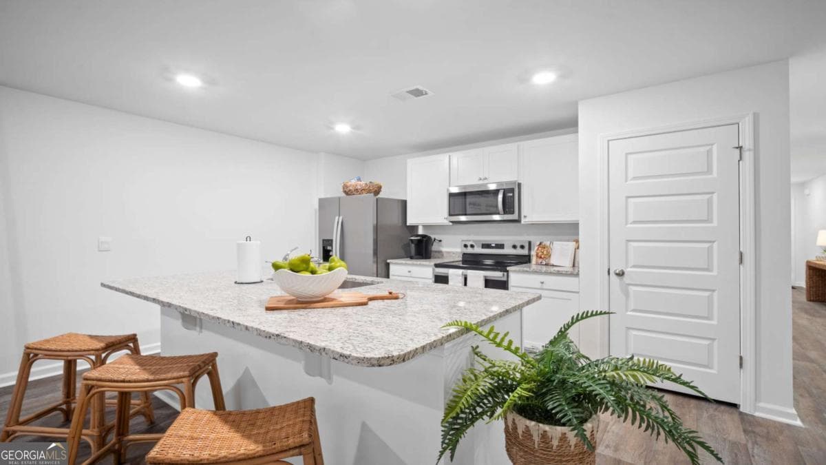 4 bedroom, 2 bathroom, 1,497 sq ft single family residence for sale at 117 Serenoa Drive, Guyton, GA 31312 — photo 5