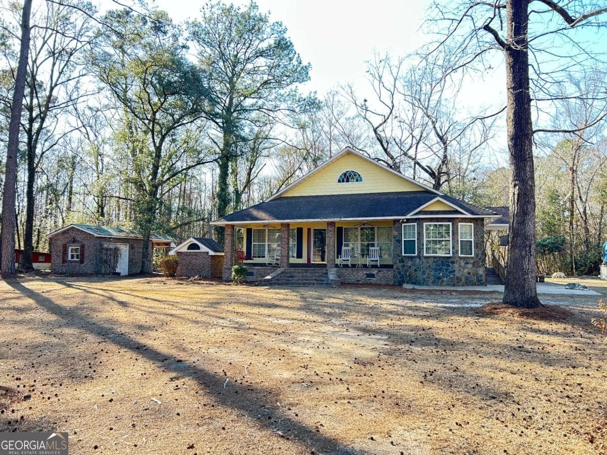2 bedroom, 2 bathroom, 1,934 sq ft single family residence for sale at 1564 Joy Bluff Road, Reidsville, GA 30453