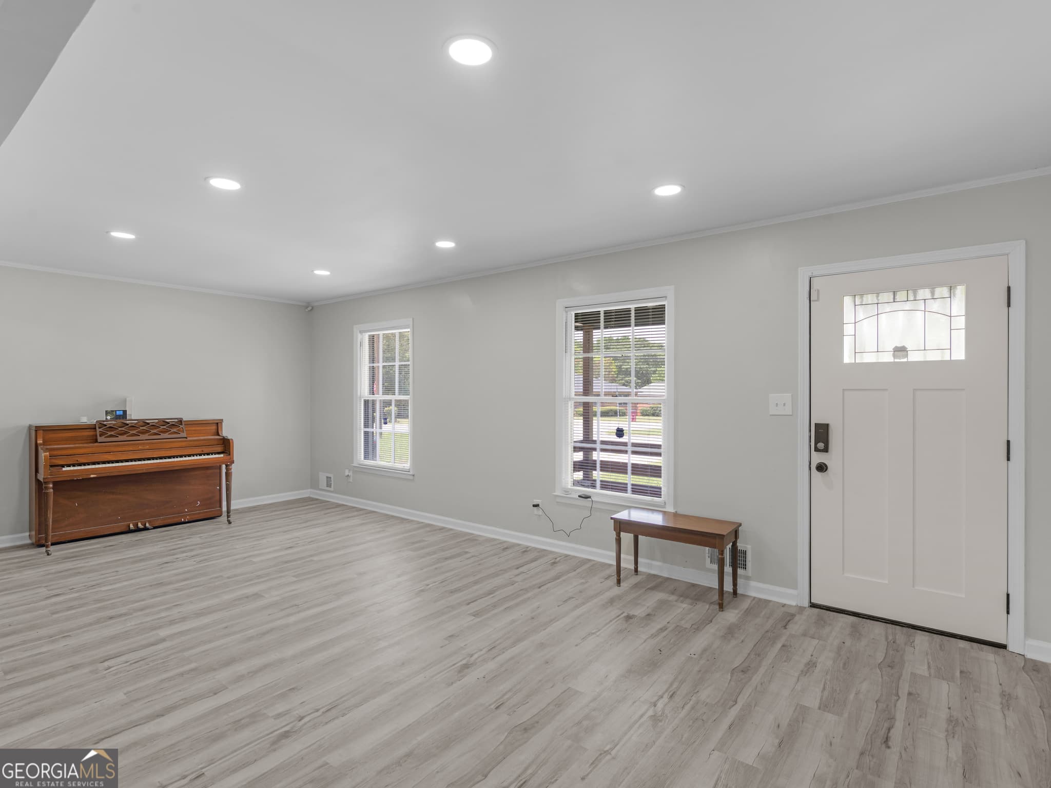 3 bedroom, 2.5 bathroom, 2,000 sq ft single family residence for sale at 3103 Stratford Drive, Macon, GA 31211 — photo 6
