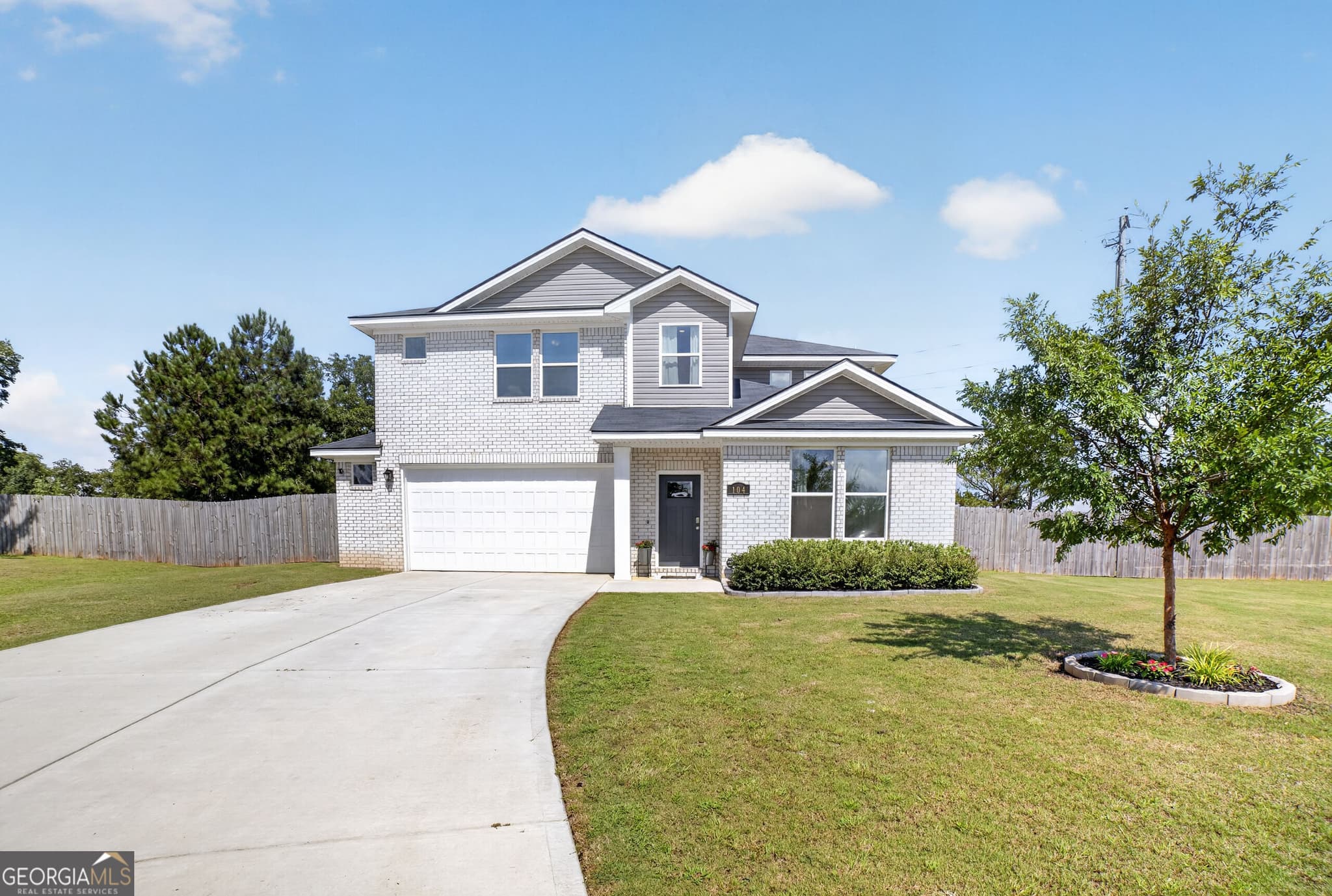 6 bedroom, 4 bathroom, 2,850 sq ft single family residence for sale at 104 Gnome Court, Perry, GA 31069