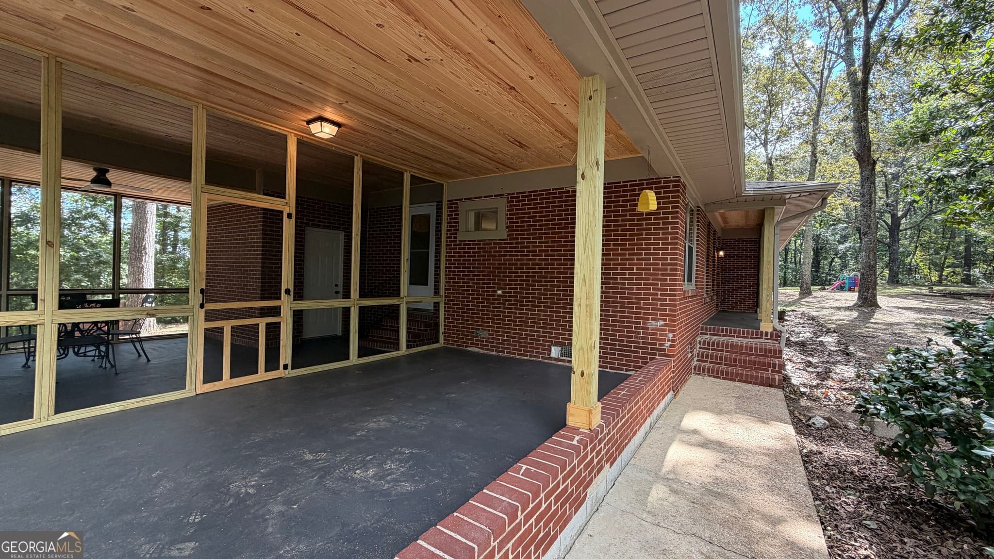 3 bedroom, 2 bathroom, 1,500 sq ft single family residence for sale at 6451 US Hwy 78, Eastaboga, AL 36260 — photo 2