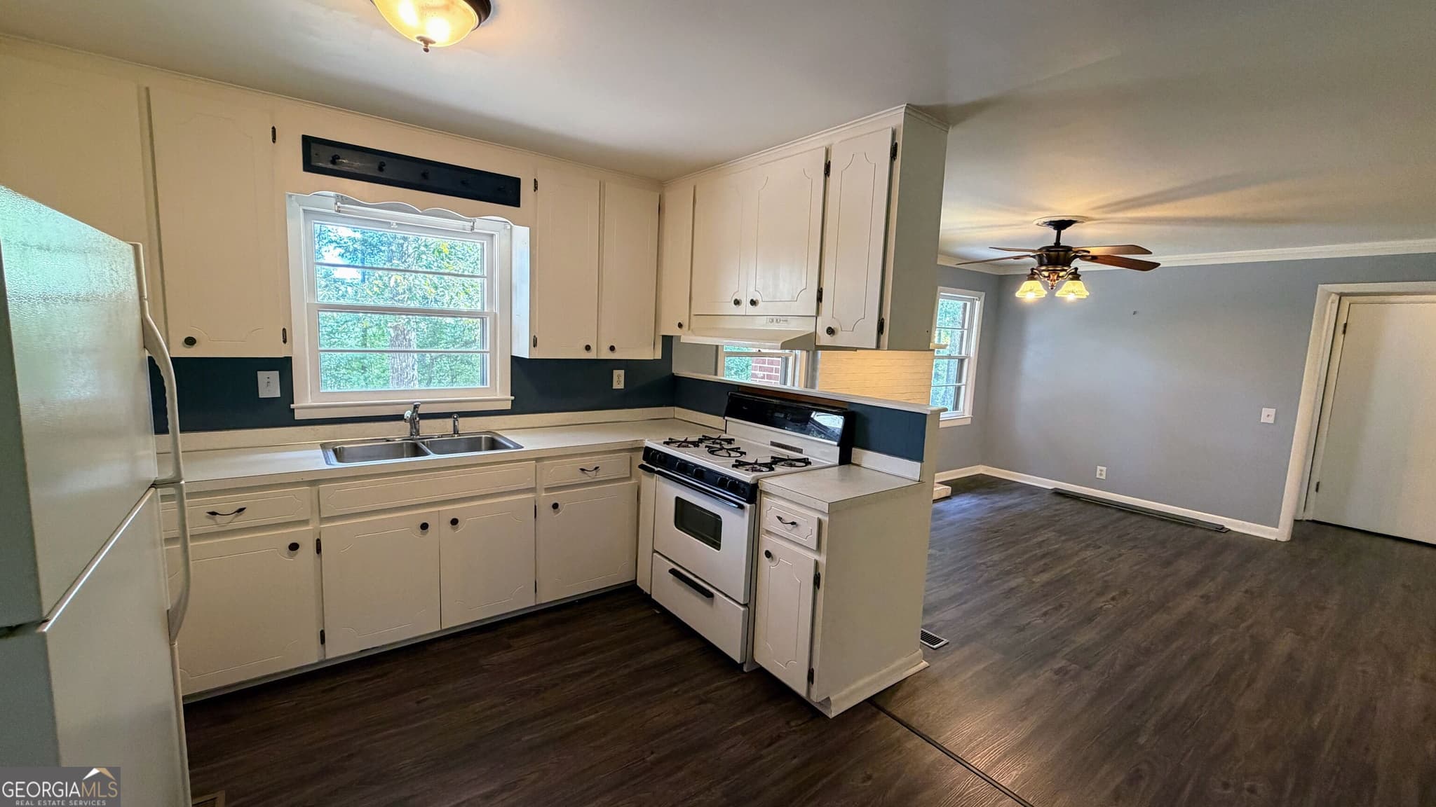 3 bedroom, 2 bathroom, 1,500 sq ft single family residence for sale at 6451 US Hwy 78, Eastaboga, AL 36260 — photo 10