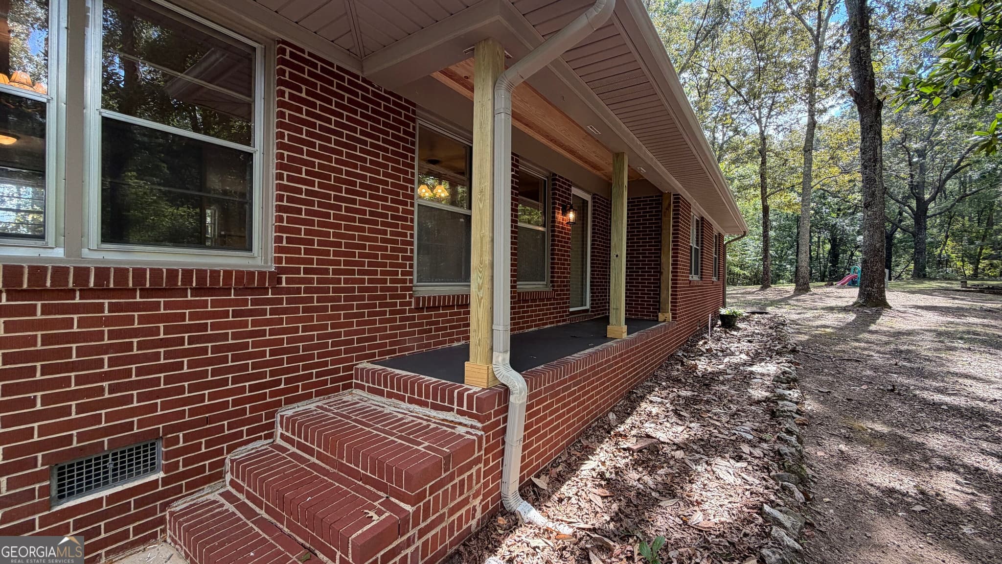 3 bedroom, 2 bathroom, 1,500 sq ft single family residence for sale at 6451 US Hwy 78, Eastaboga, AL 36260 — photo 4