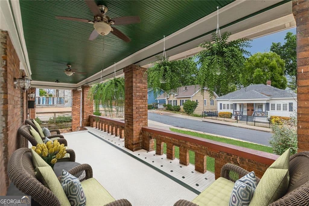 4 bedroom, 3 bathroom, 3,300 sq ft single family residence for sale at 537 Winton Terrace, Atlanta, GA 30308 — photo 2