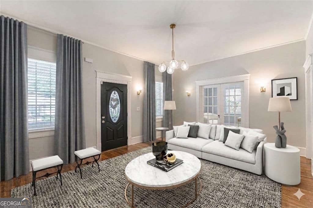 4 bedroom, 3 bathroom, 3,300 sq ft single family residence for sale at 537 Winton Terrace, Atlanta, GA 30308 — photo 3