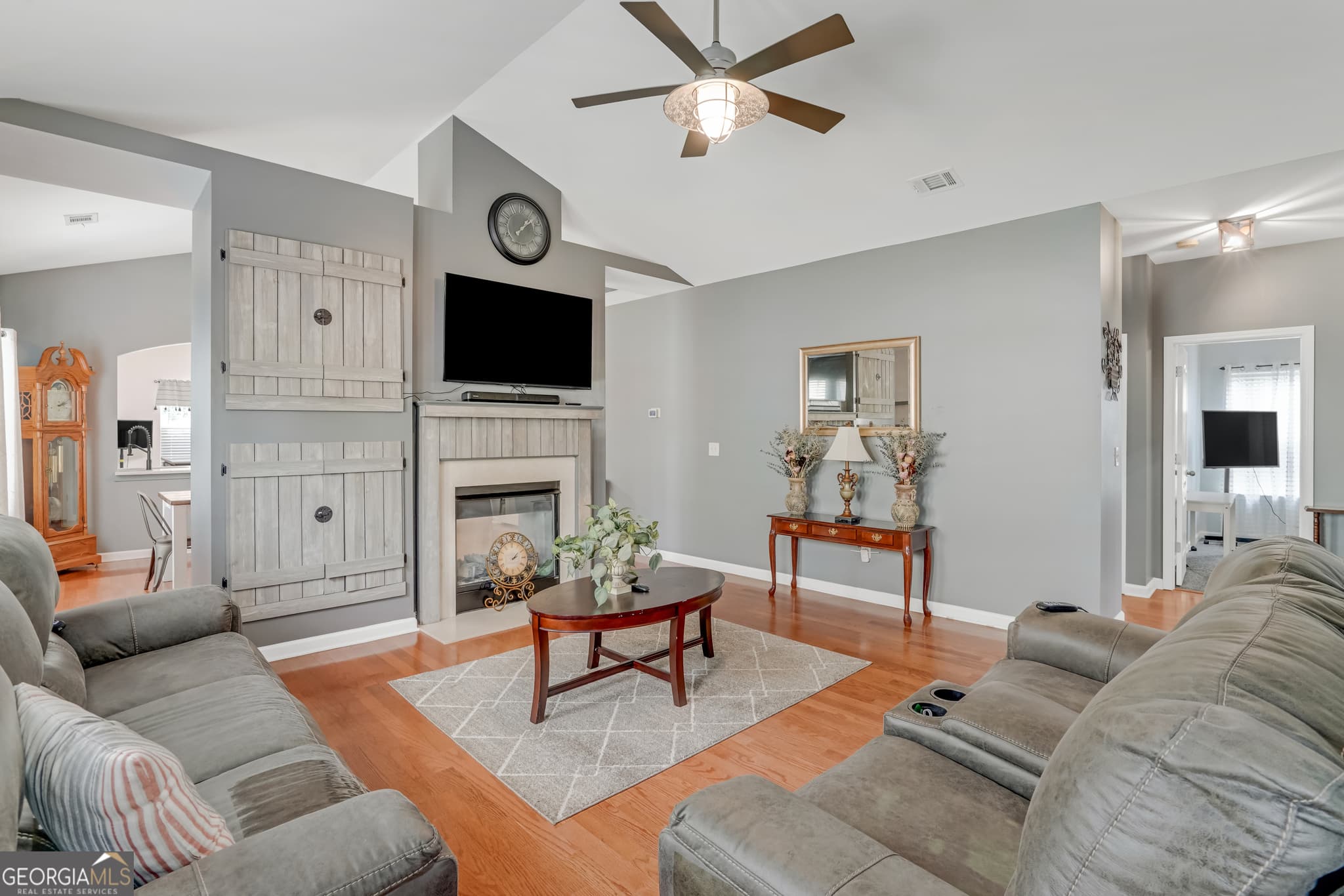 3 bedroom, 2 bathroom, 1,803 sq ft single family residence for sale at 143 Fairway Drive, Newnan, GA 30265 — photo 10