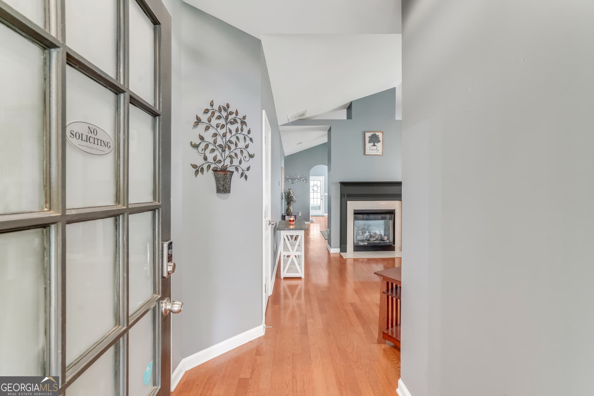 3 bedroom, 2 bathroom, 1,803 sq ft single family residence for sale at 143 Fairway Drive, Newnan, GA 30265 — photo 4