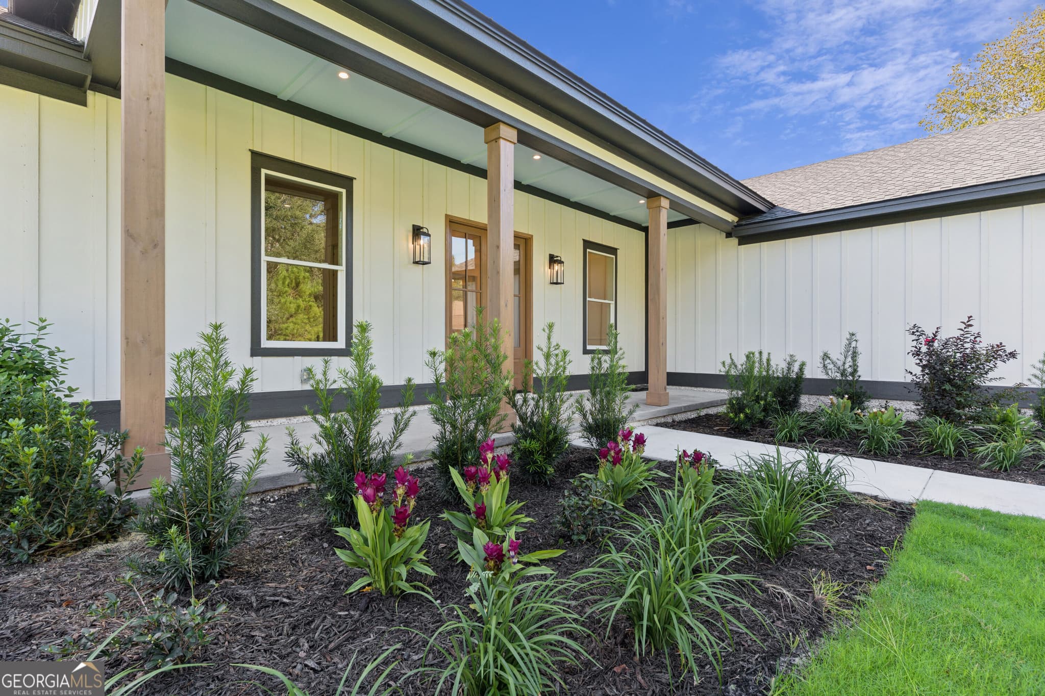 4 bedroom, 2.5 bathroom, 2,556 sq ft single family residence for sale at 139 Winding Trail, Brunswick, GA 31523 — photo 3