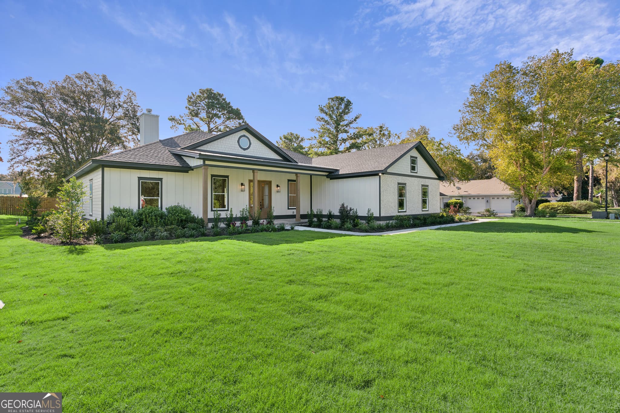 4 bedroom, 2.5 bathroom, 2,556 sq ft single family residence for sale at 139 Winding Trail, Brunswick, GA 31523