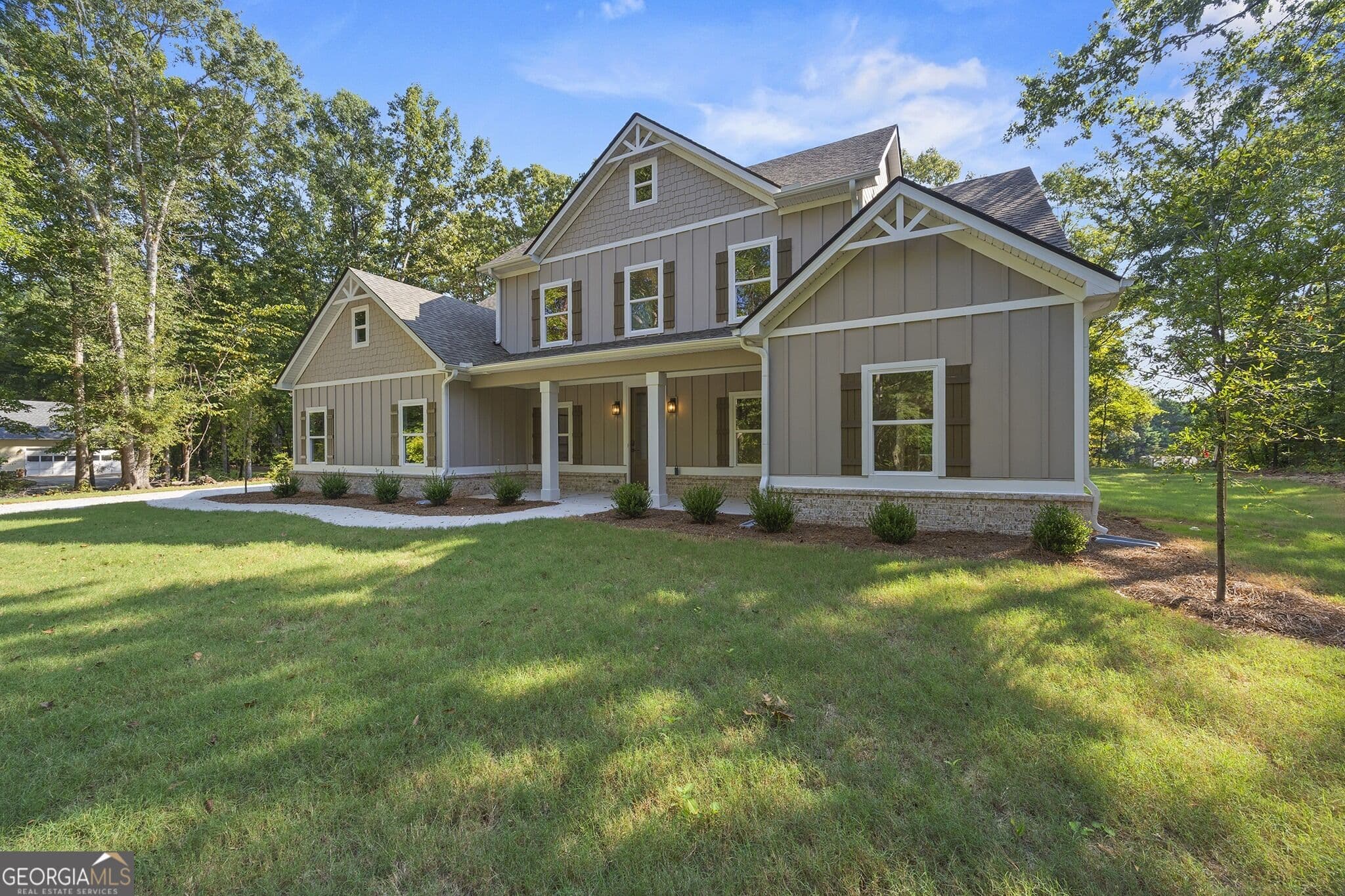 4 bedroom, 4.5 bathroom, 3,030 sq ft single family residence for sale at 546 Harbour Shores, Jackson, GA 30233 — photo 3