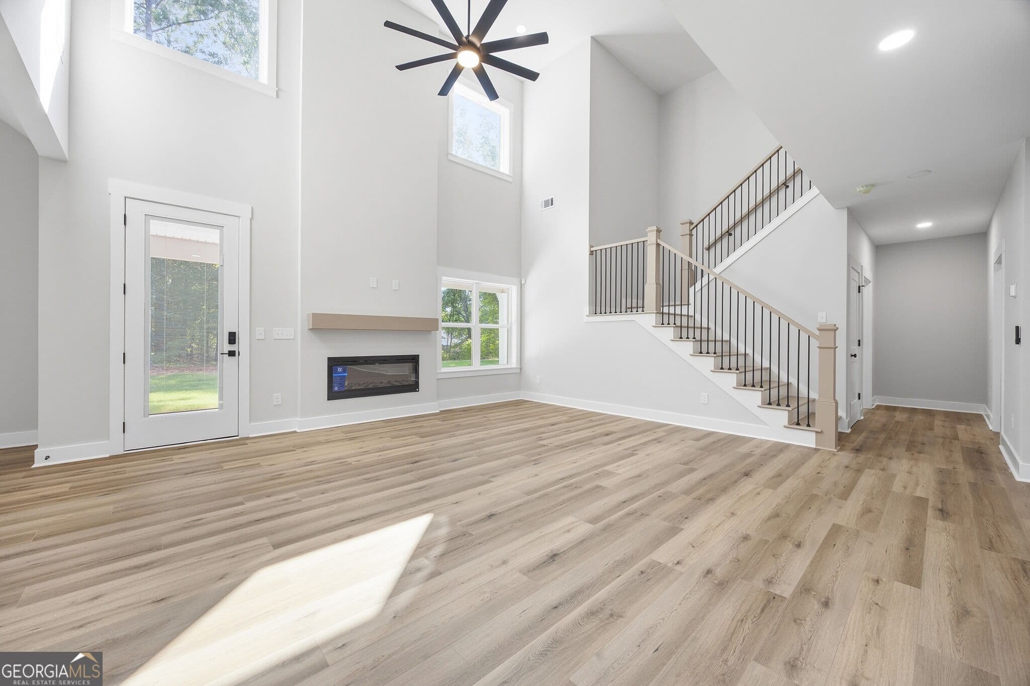 4 bedroom, 4.5 bathroom, 3,030 sq ft single family residence for sale at 546 Harbour Shores, Jackson, GA 30233 — photo 10