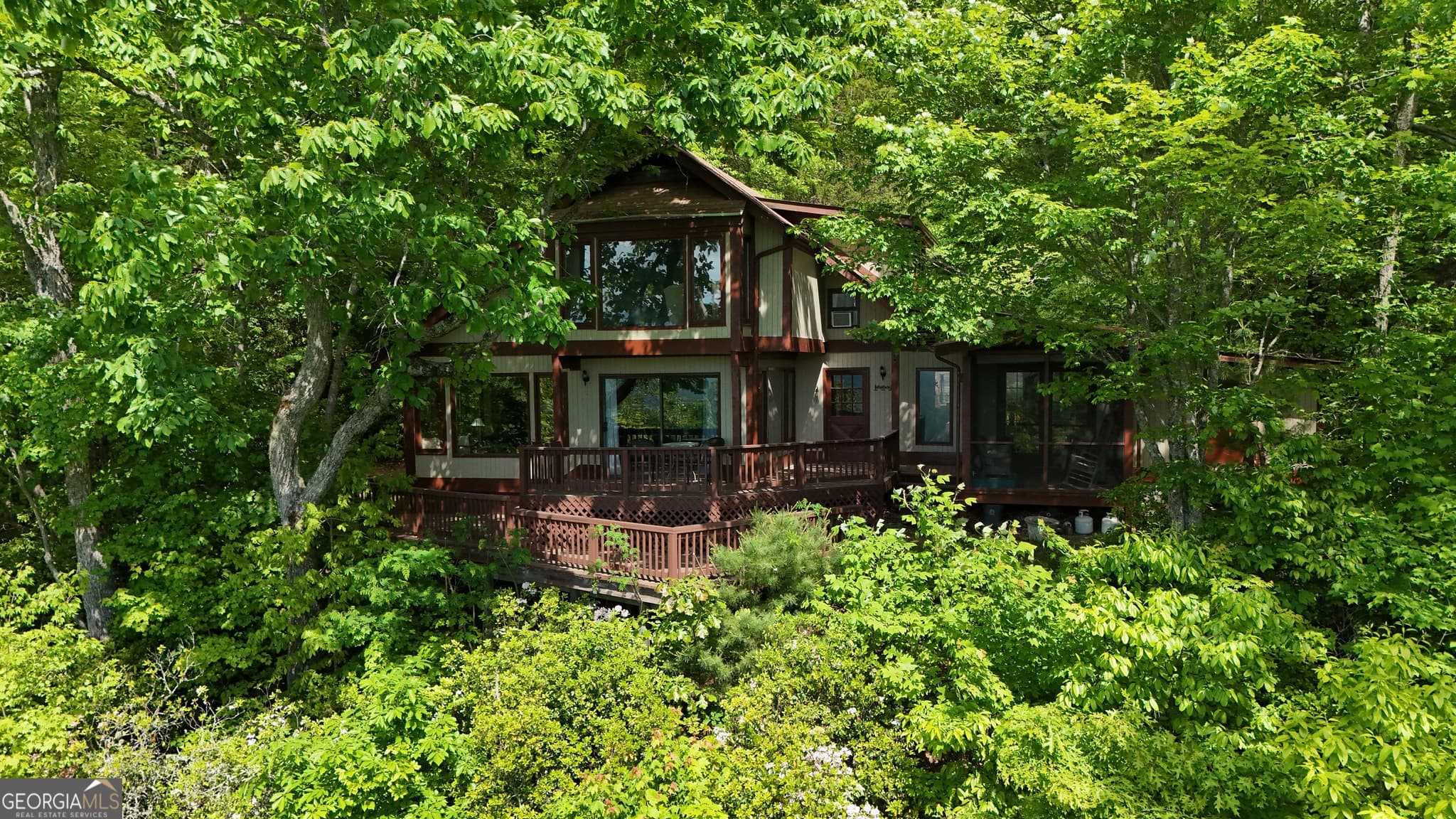 2 bedroom, 2 bathroom, 1,272 sq ft single family residence under contract at 1491 Black Branch Road, Rabun Gap, GA 30568 — photo 2