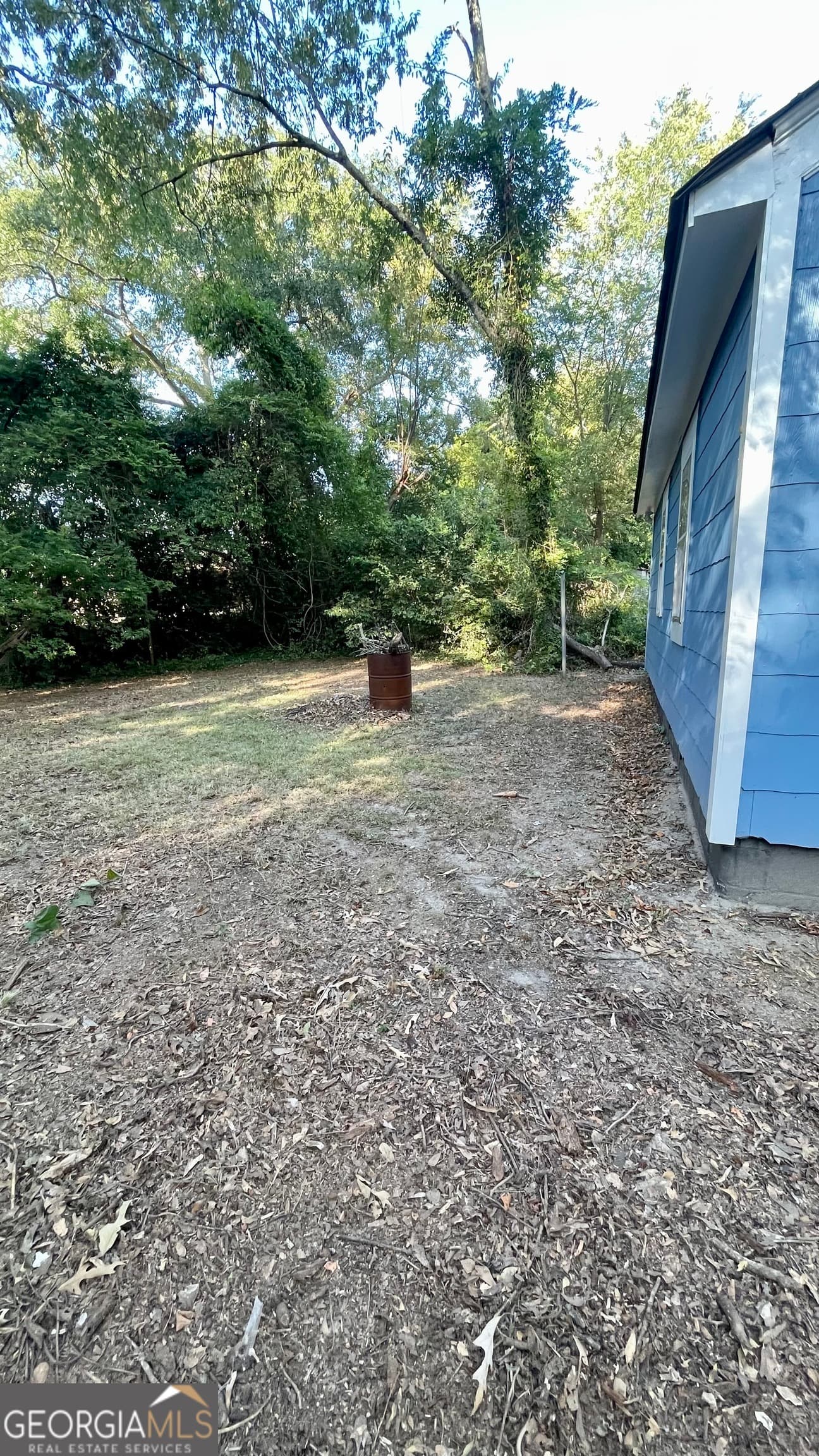 2 bedroom, 1 bathroom, 853 sq ft single family residence for sale at 611 W Moore Street, Dublin, GA 31021 — photo 2