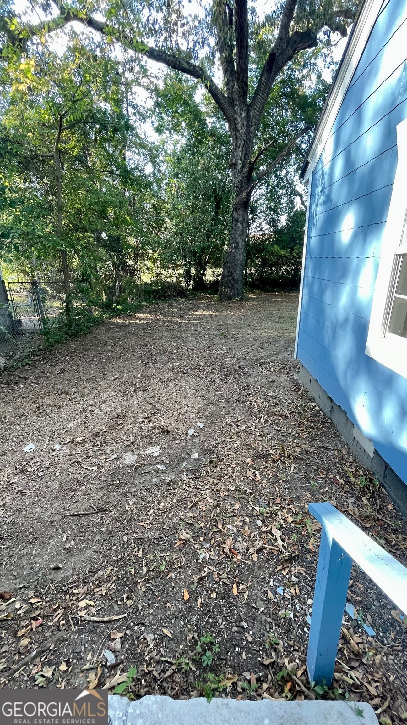 2 bedroom, 1 bathroom, 853 sq ft single family residence for sale at 611 W Moore Street, Dublin, GA 31021 — photo 3