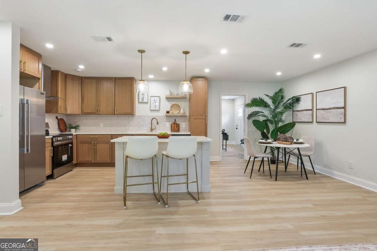 4 bedroom, 2.5 bathroom, 1,677 sq ft single family residence for sale at 1217 E 34Th Street, Savannah, GA 31404 — photo 8