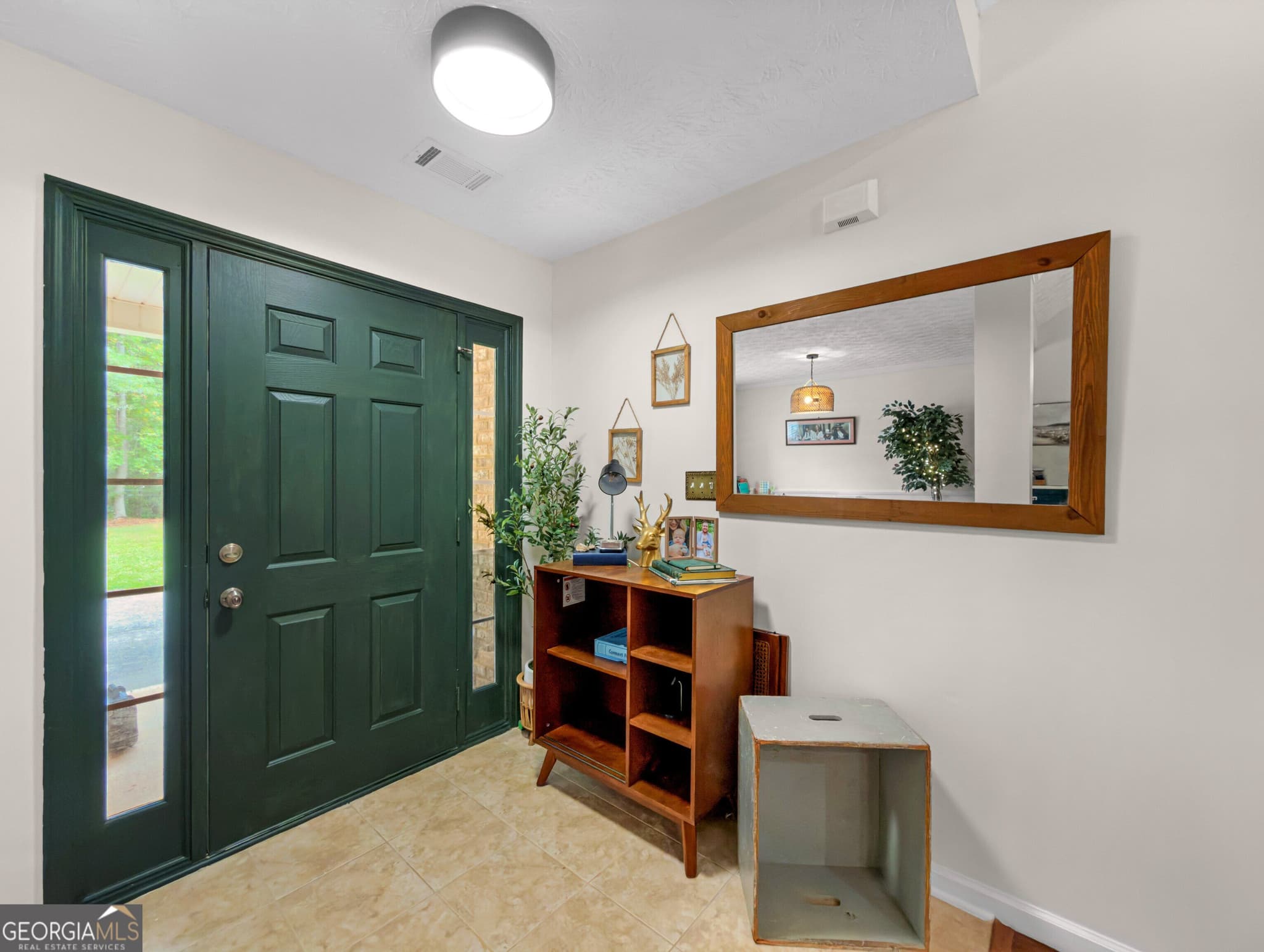3 bedroom, 2 bathroom, 1,826 sq ft single family residence for sale at 131 Mill Pond Court, Milner, GA 30257 — photo 5