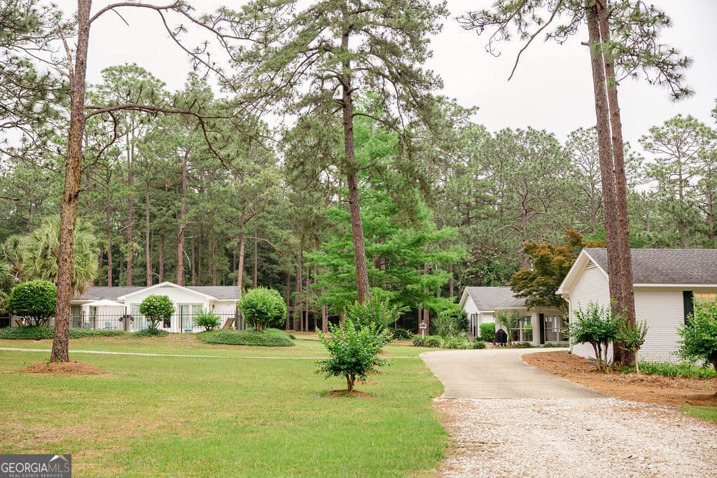 6 bedroom, 5 bathroom, 5,940 sq ft single family residence under contract at 200 Mimosa Lane, Cairo, GA 39827 — photo 7