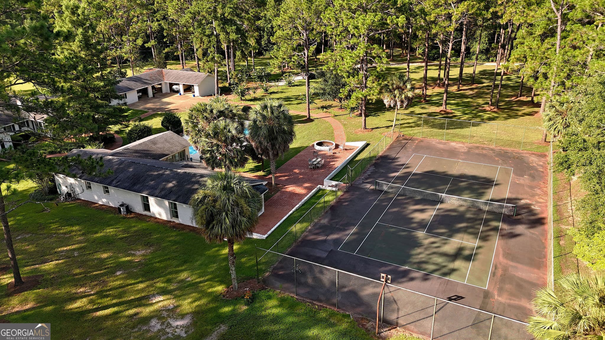 6 bedroom, 5 bathroom, 5,940 sq ft single family residence under contract at 200 Mimosa Lane, Cairo, GA 39827 — photo 3