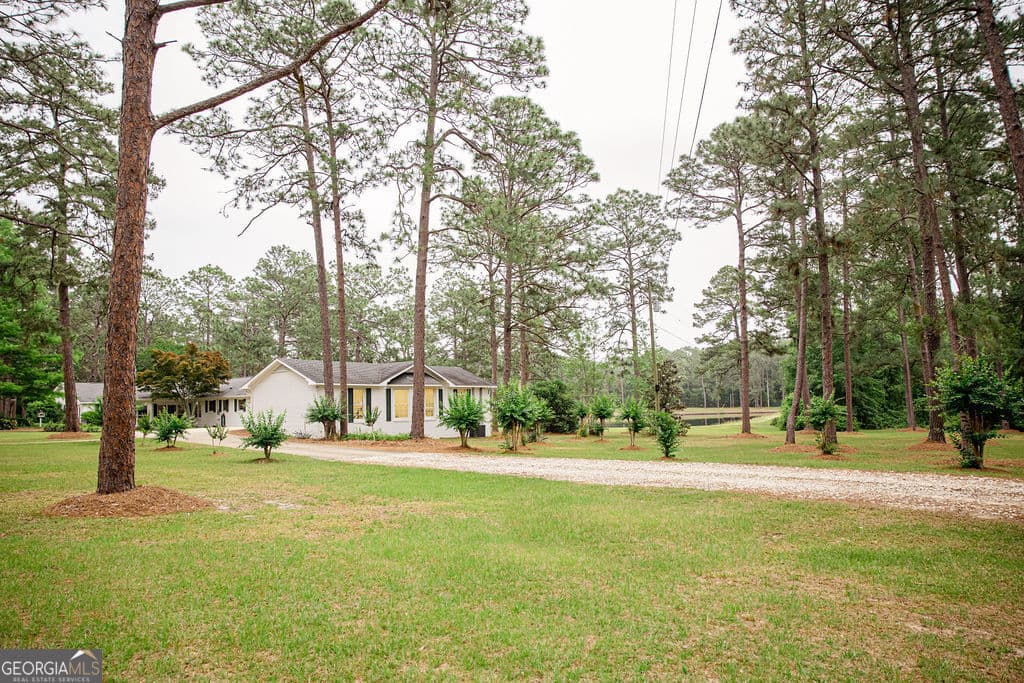 6 bedroom, 5 bathroom, 5,940 sq ft single family residence under contract at 200 Mimosa Lane, Cairo, GA 39827 — photo 10