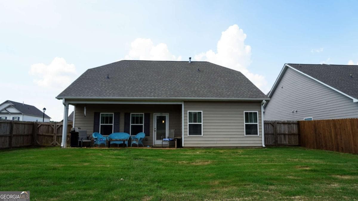 4 bedroom, 3 bathroom, 2,175 sq ft single family residence for sale at 39 Stadelman Court, Cartersville, GA 30120 — photo 6