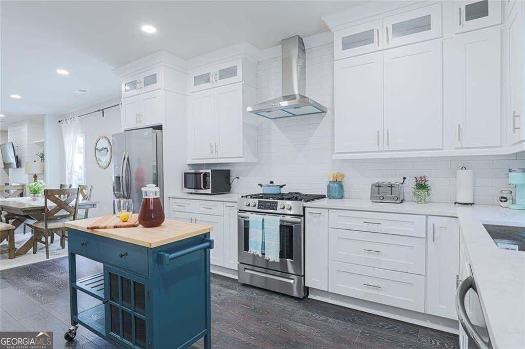 4 bedroom, 2 bathroom, 1,800 sq ft single family residence for sale at 1717 Defoor Avenue, Atlanta, GA 30318 — photo 5
