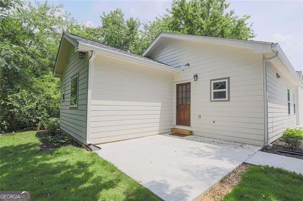 4 bedroom, 2 bathroom, 1,800 sq ft single family residence for sale at 1717 Defoor Avenue, Atlanta, GA 30318 — photo 10