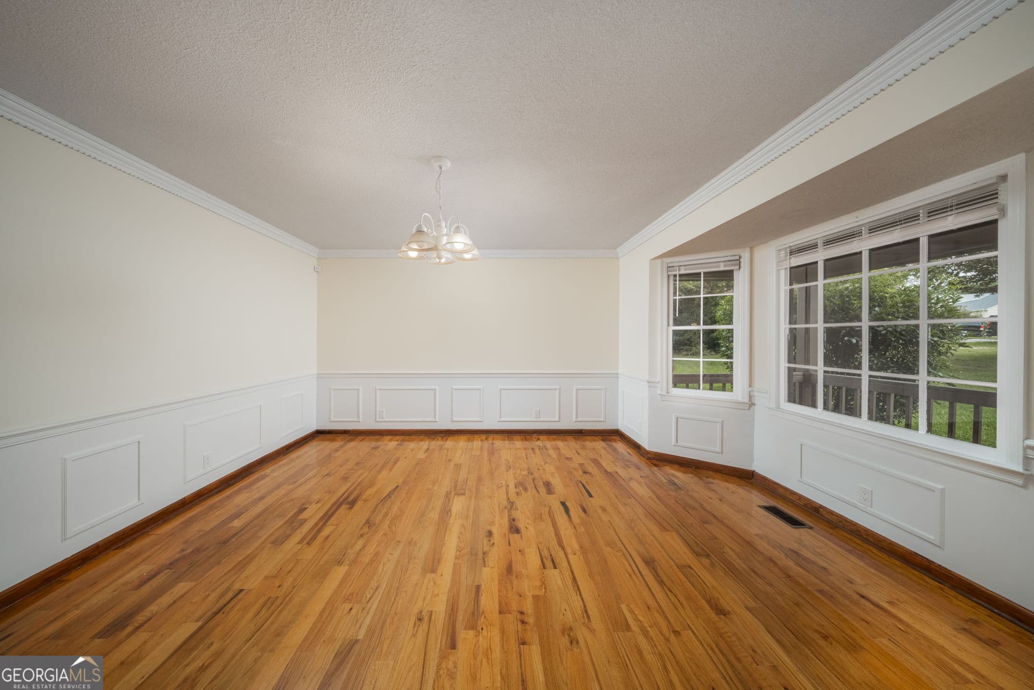 4 bedroom, 3 bathroom, 2,907 sq ft single family residence for sale at 6376 Mansion Drive, Macon, GA 31216 — photo 10