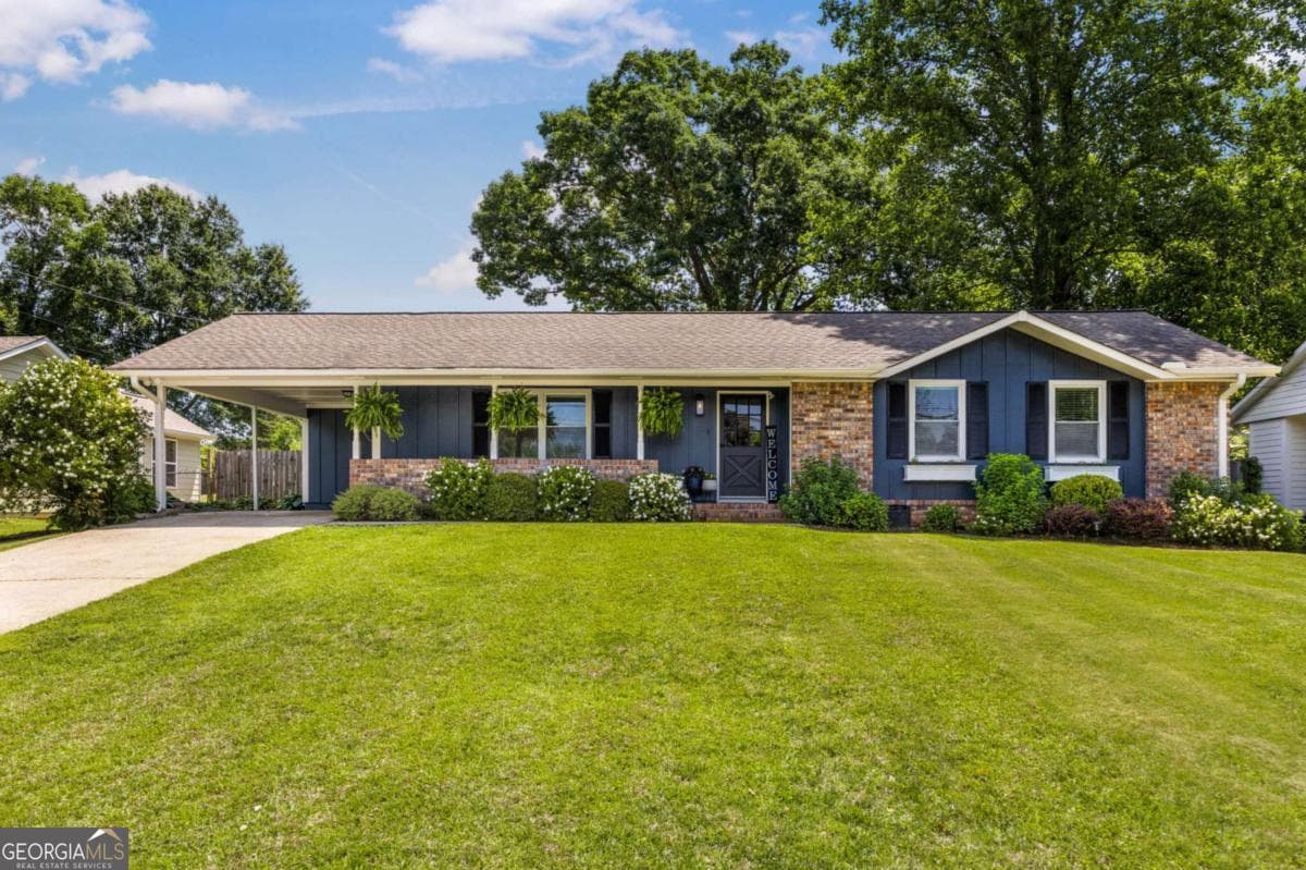 3 bedroom, 2 bathroom, 1,633 sq ft single family residence sold at 3539 Creatwood Trail, Smyrna, GA 30080