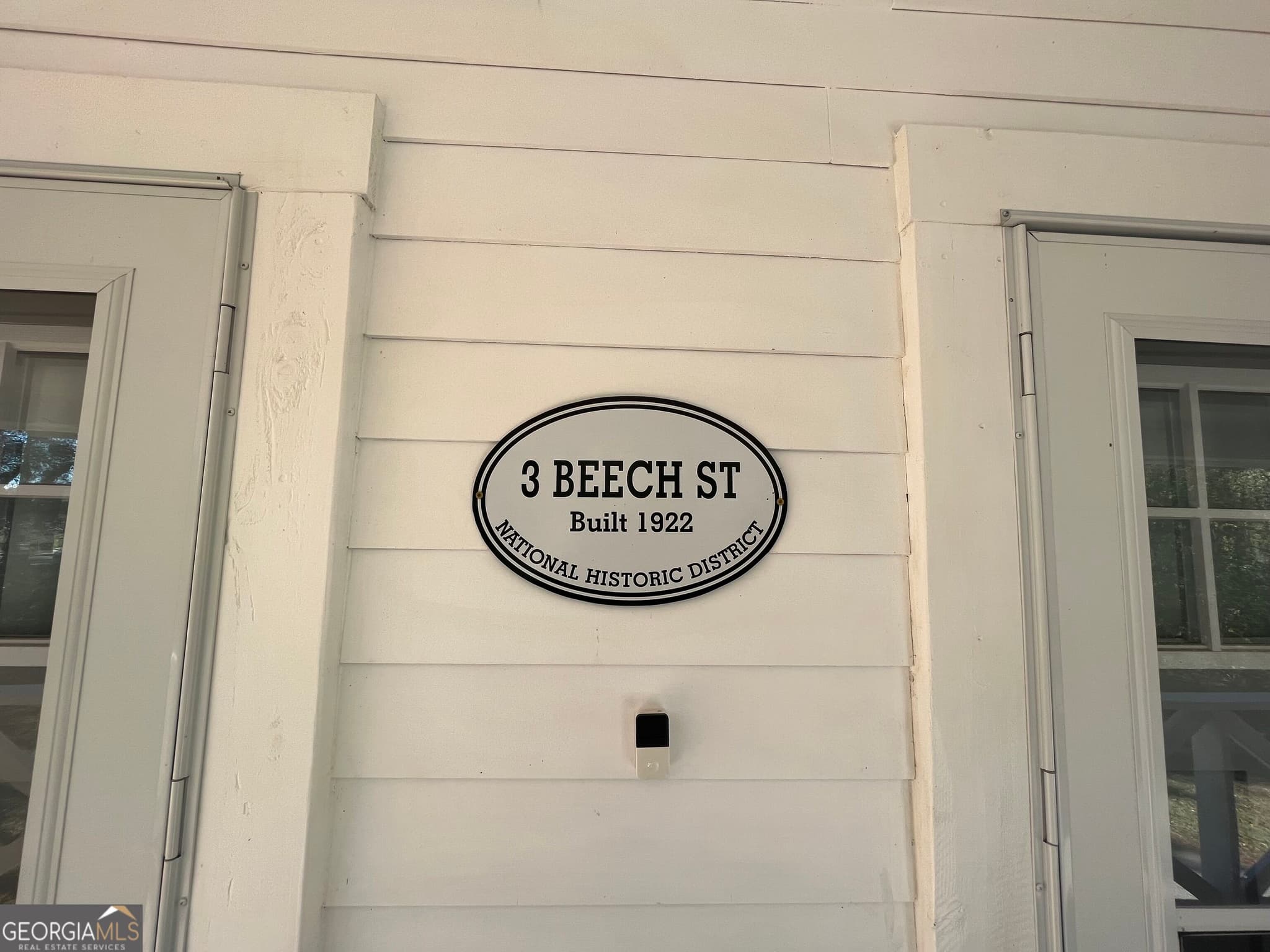 3 bedroom, 2.5 bathroom, 1,300 sq ft single family residence for rent at 3 Beech Street, Porterdale, GA 30014 for $1,700 a month — photo 2