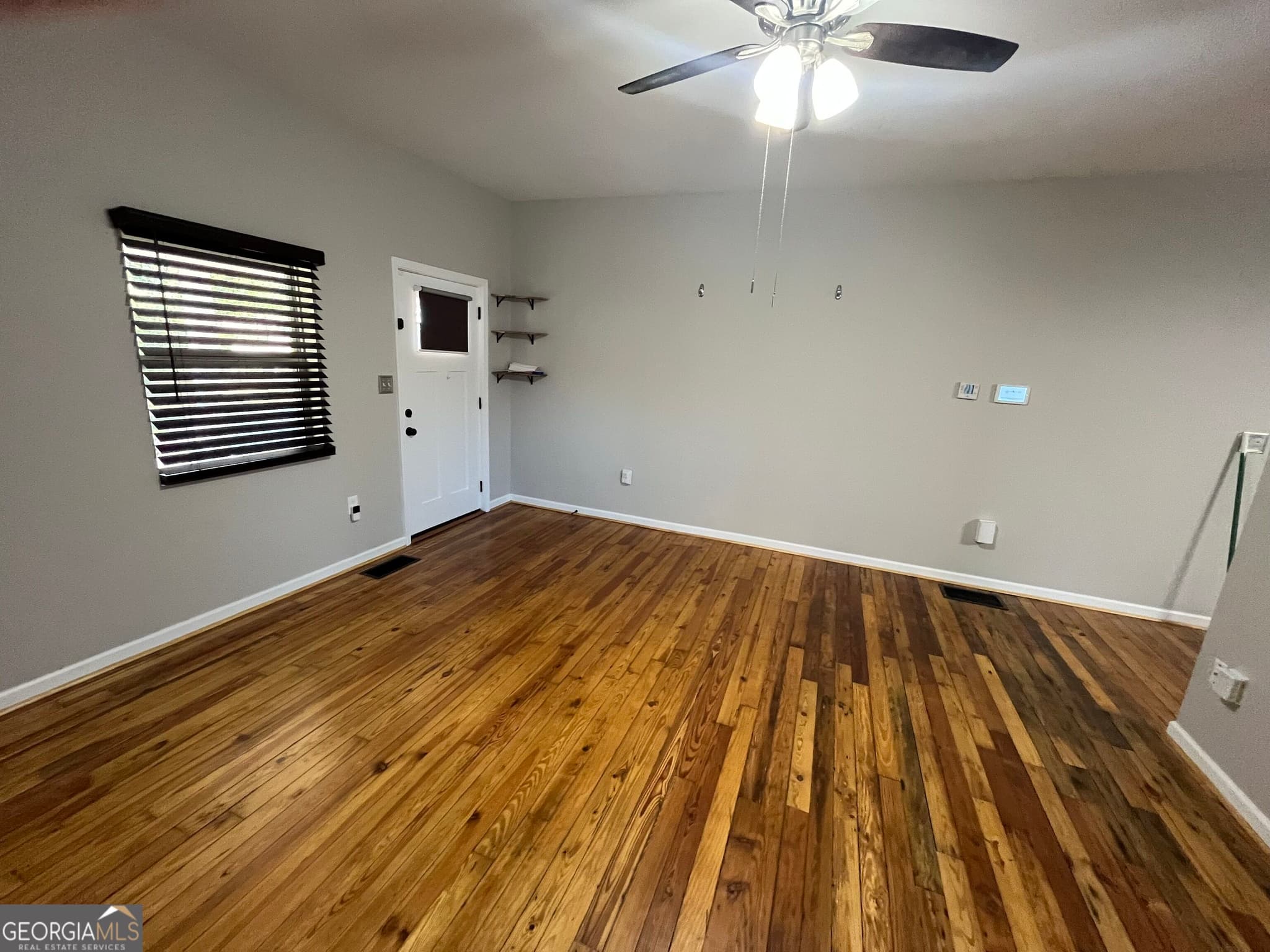 3 bedroom, 2.5 bathroom, 1,300 sq ft single family residence for rent at 3 Beech Street, Porterdale, GA 30014 for $1,700 a month — photo 7