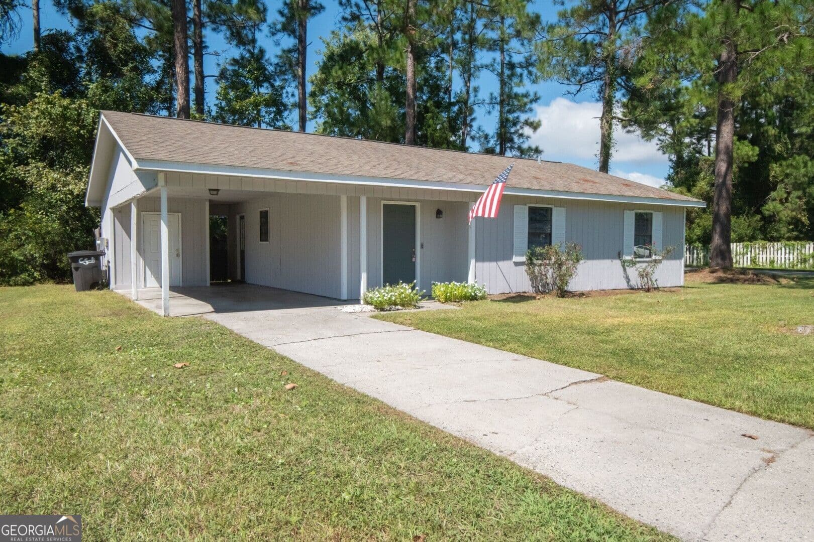 3 bedroom, 1.5 bathroom, 1,067 sq ft single family residence for sale at 853 Mission Trace Drive, St. Marys, GA 31558 — photo 2