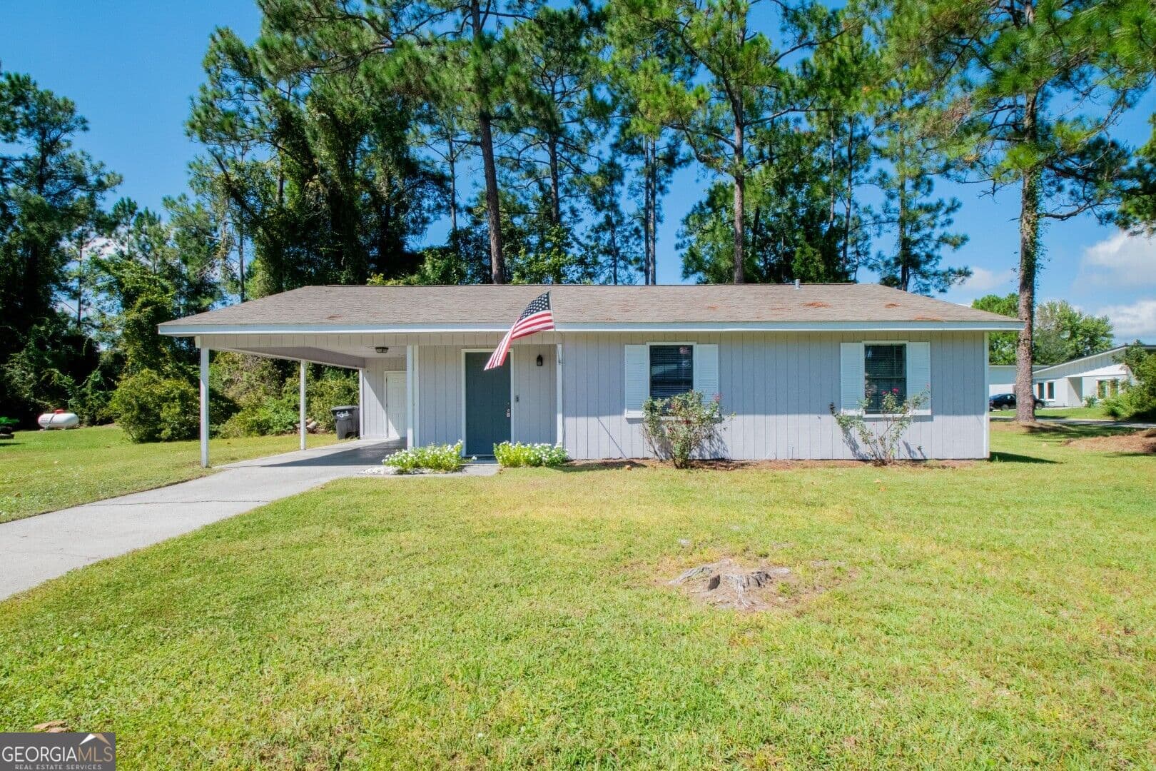 3 bedroom, 1.5 bathroom, 1,067 sq ft single family residence for sale at 853 Mission Trace Drive, St. Marys, GA 31558