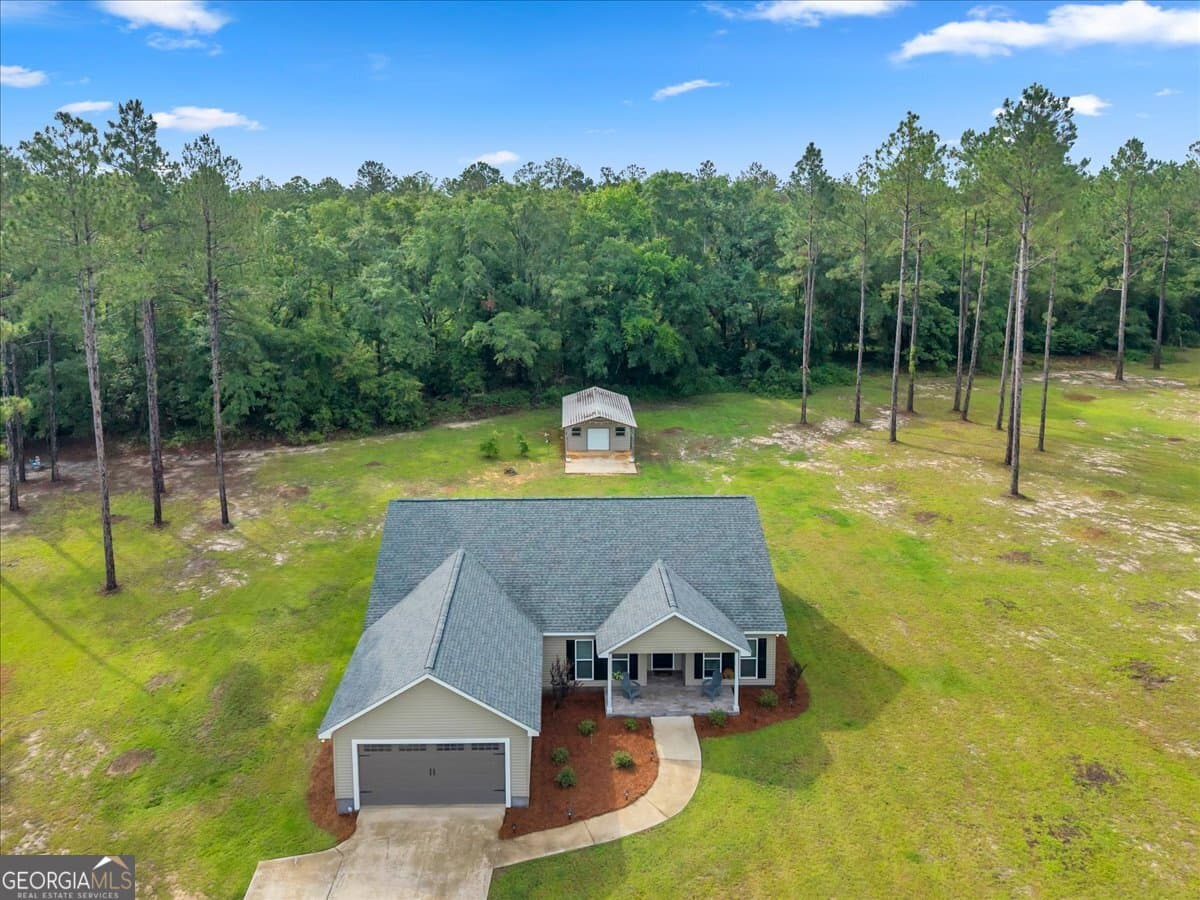 4 bedroom, 2 bathroom, 2,030 sq ft single family residence for sale at 1914 Payne Road, Rentz, GA 31075 — photo 2