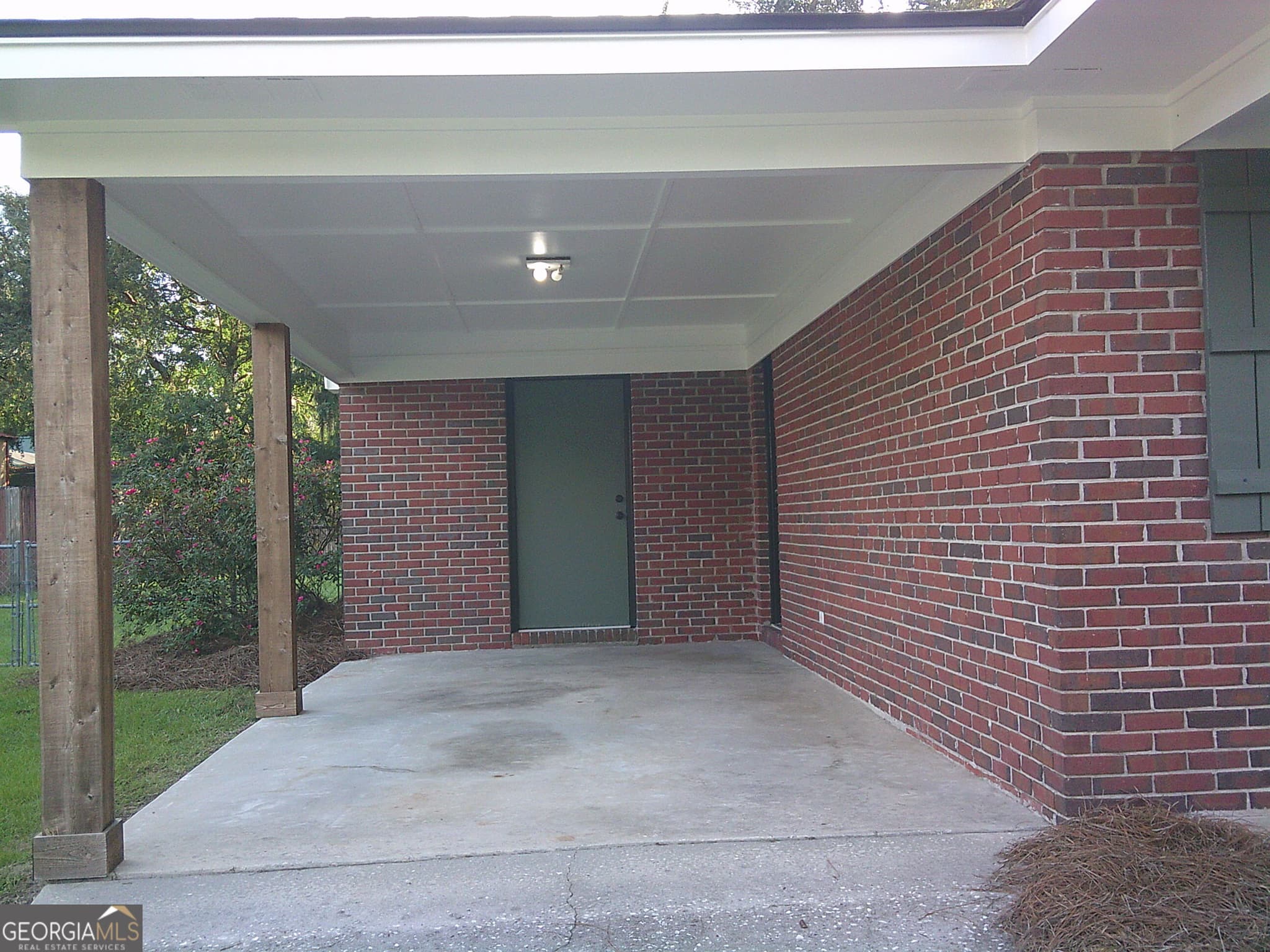 3 bedroom, 1 bathroom, 1,076 sq ft single family residence for sale at 4904 Pikes Pond Road, Lake Park, GA 31636 — photo 3