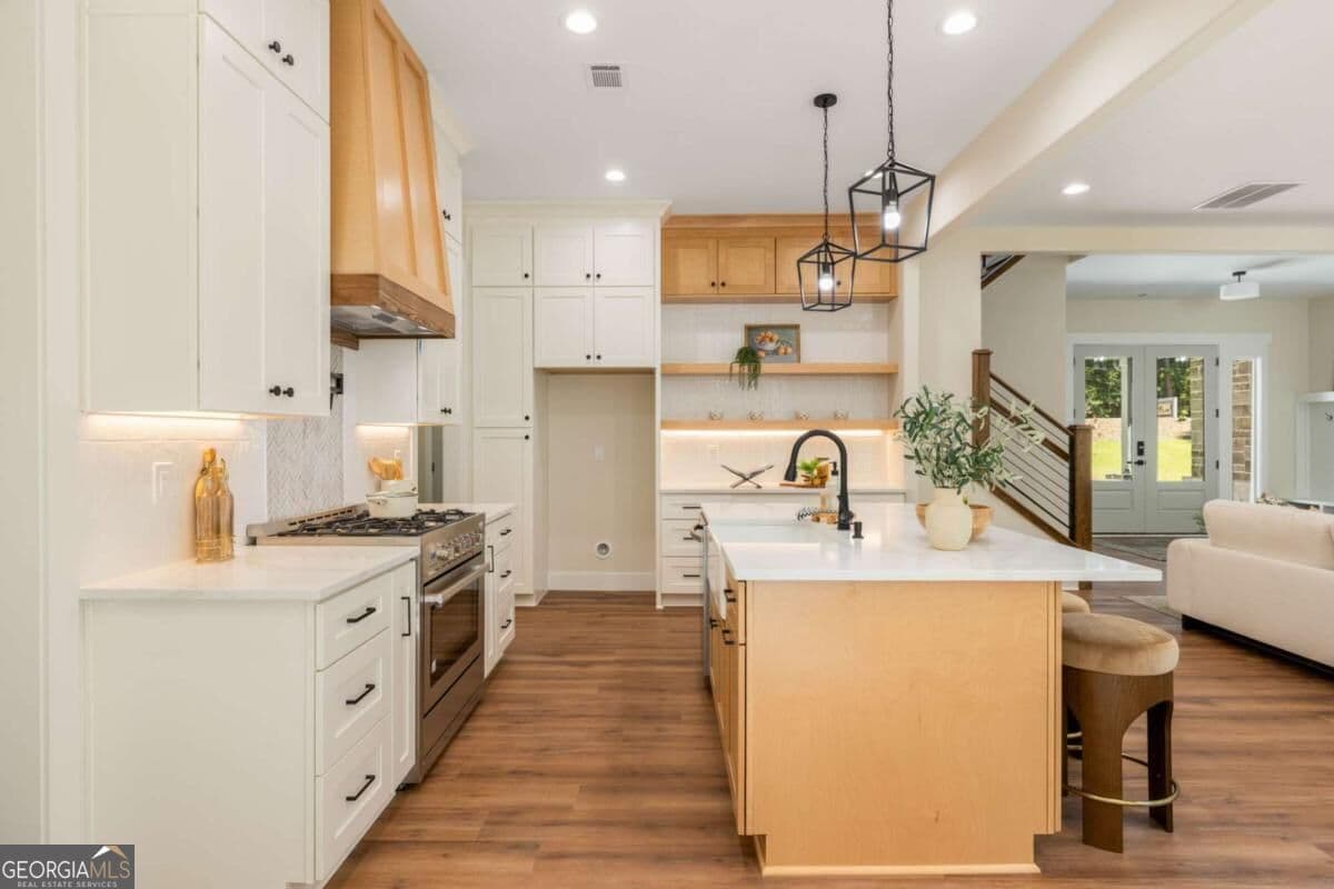4 bedroom, 3.5 bathroom, 2,930 sq ft single family residence for sale at 3125 Spain Road, Snellville, GA 30039 — photo 7