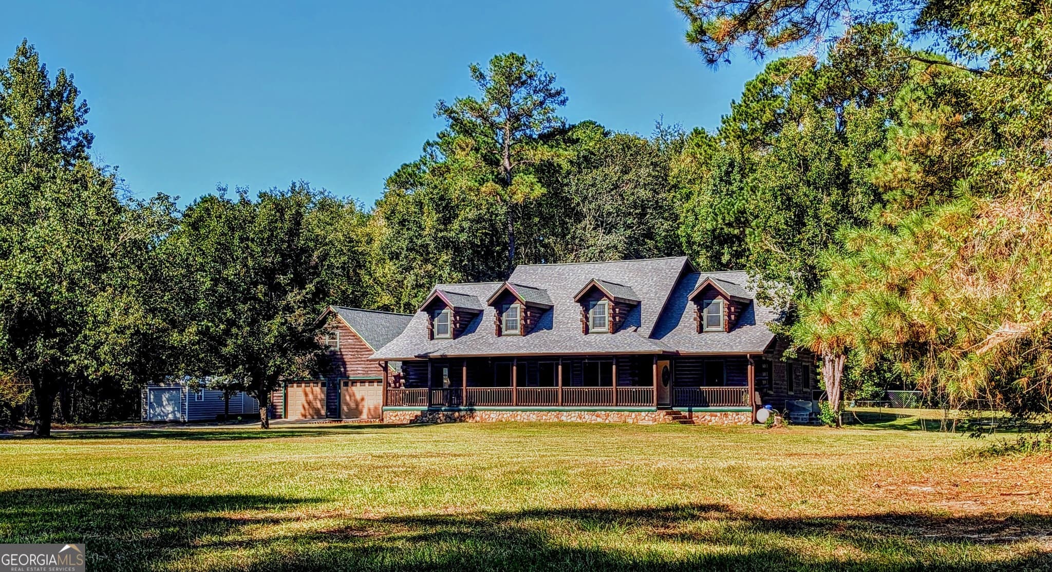 4 bedroom, 2.5 bathroom, 2,979 sq ft single family residence for sale at 817 Lakeview Road, Statesboro, GA 30461