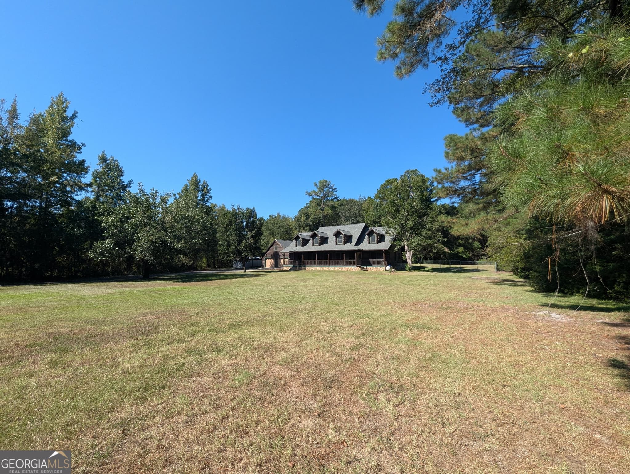 4 bedroom, 2.5 bathroom, 2,979 sq ft single family residence for sale at 817 Lakeview Road, Statesboro, GA 30461 — photo 4