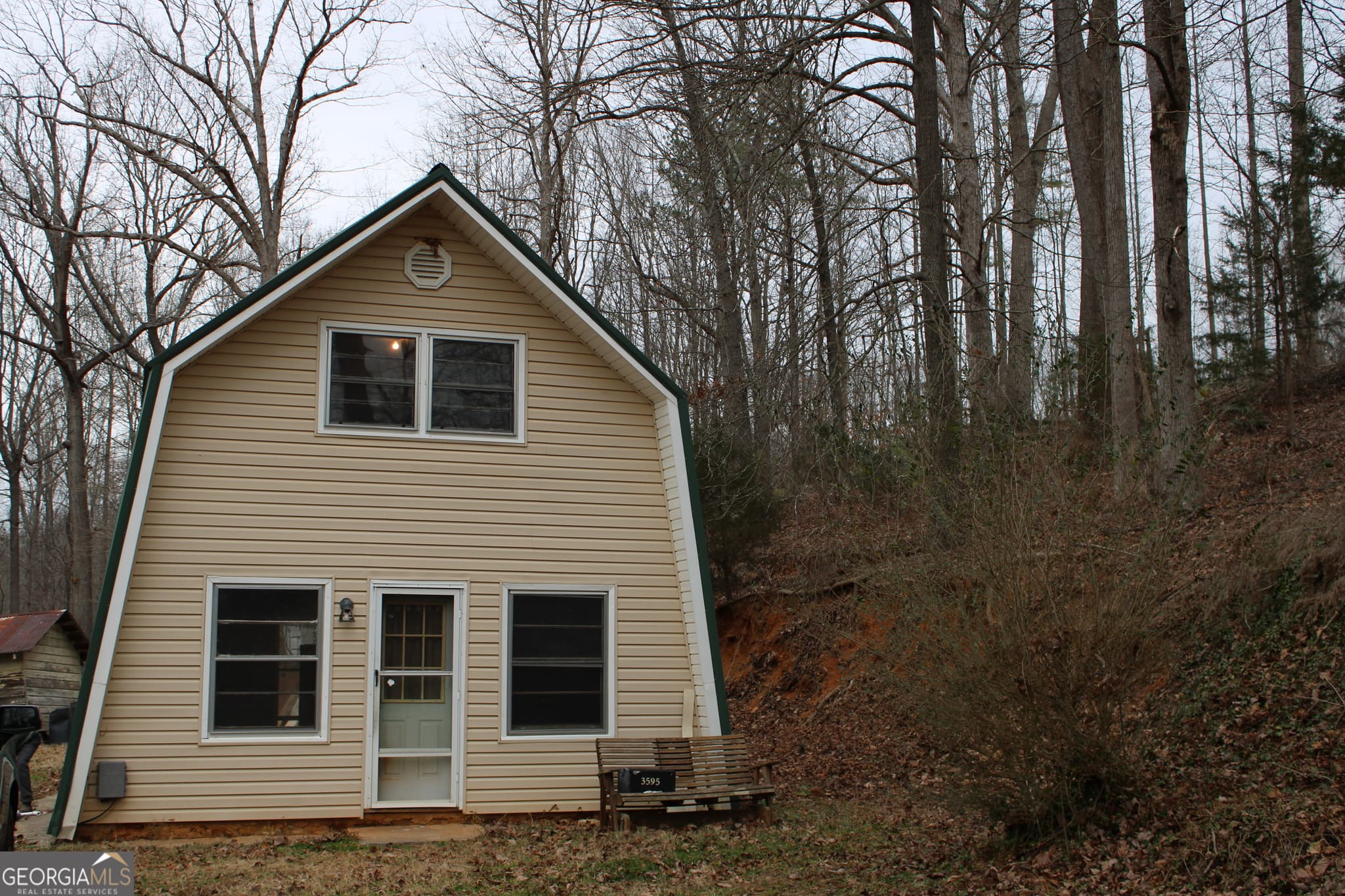 3 bedroom, 1.5 bathroom, 896 sq ft single family residence under contract at 3595 Gumlog Road, Martin, GA 30557