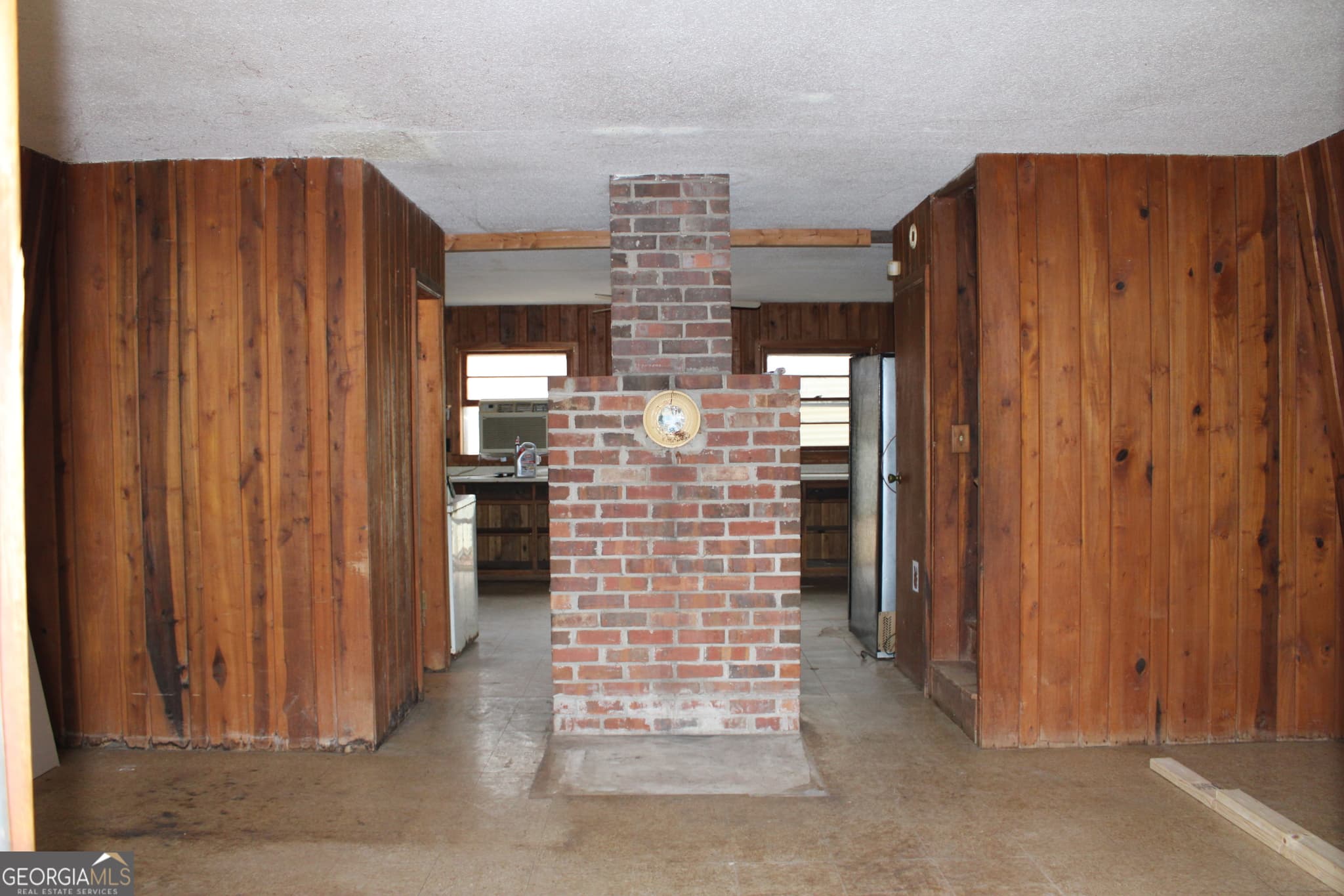 3 bedroom, 1.5 bathroom, 896 sq ft single family residence under contract at 3595 Gumlog Road, Martin, GA 30557 — photo 4