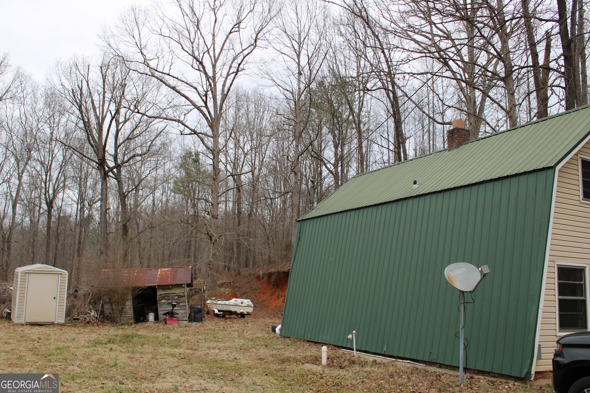 3 bedroom, 1.5 bathroom, 896 sq ft single family residence under contract at 3595 Gumlog Road, Martin, GA 30557 — photo 8